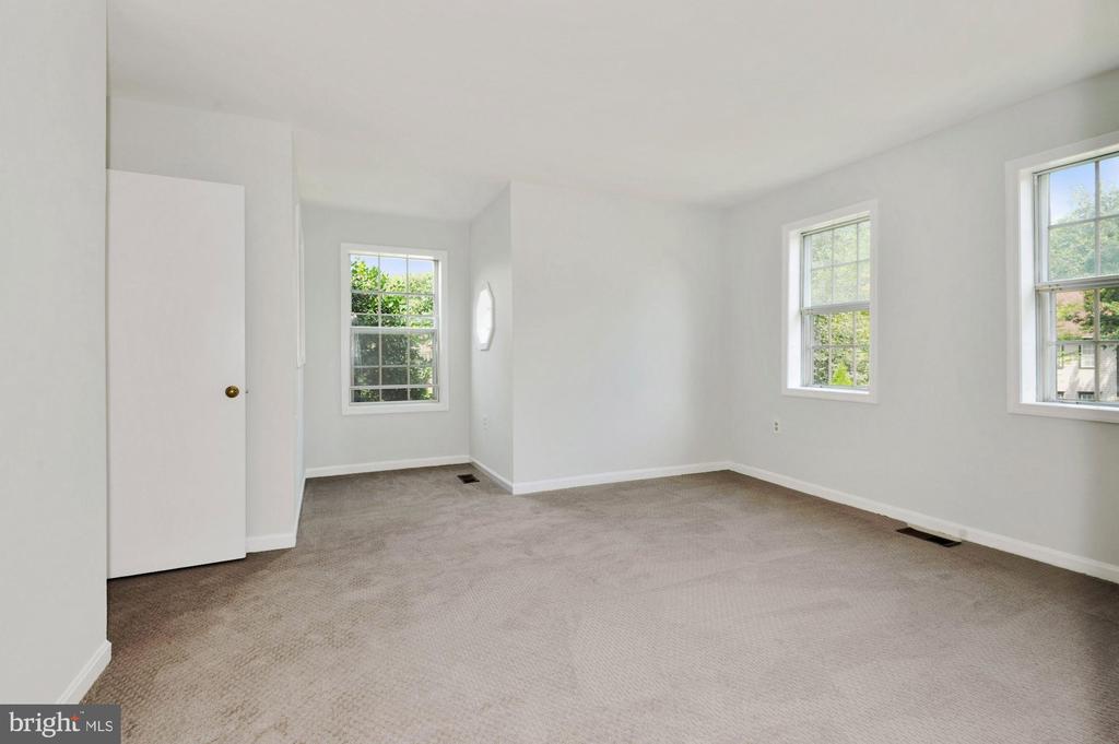11951 SENTINEL POINT COURT