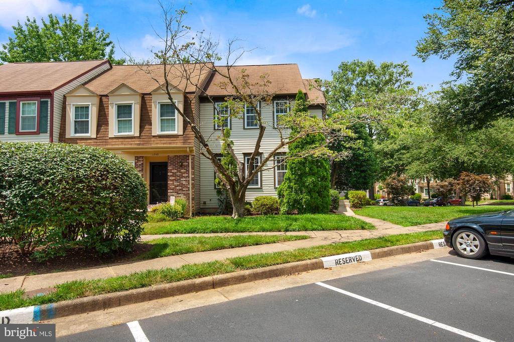 11951 SENTINEL POINT COURT