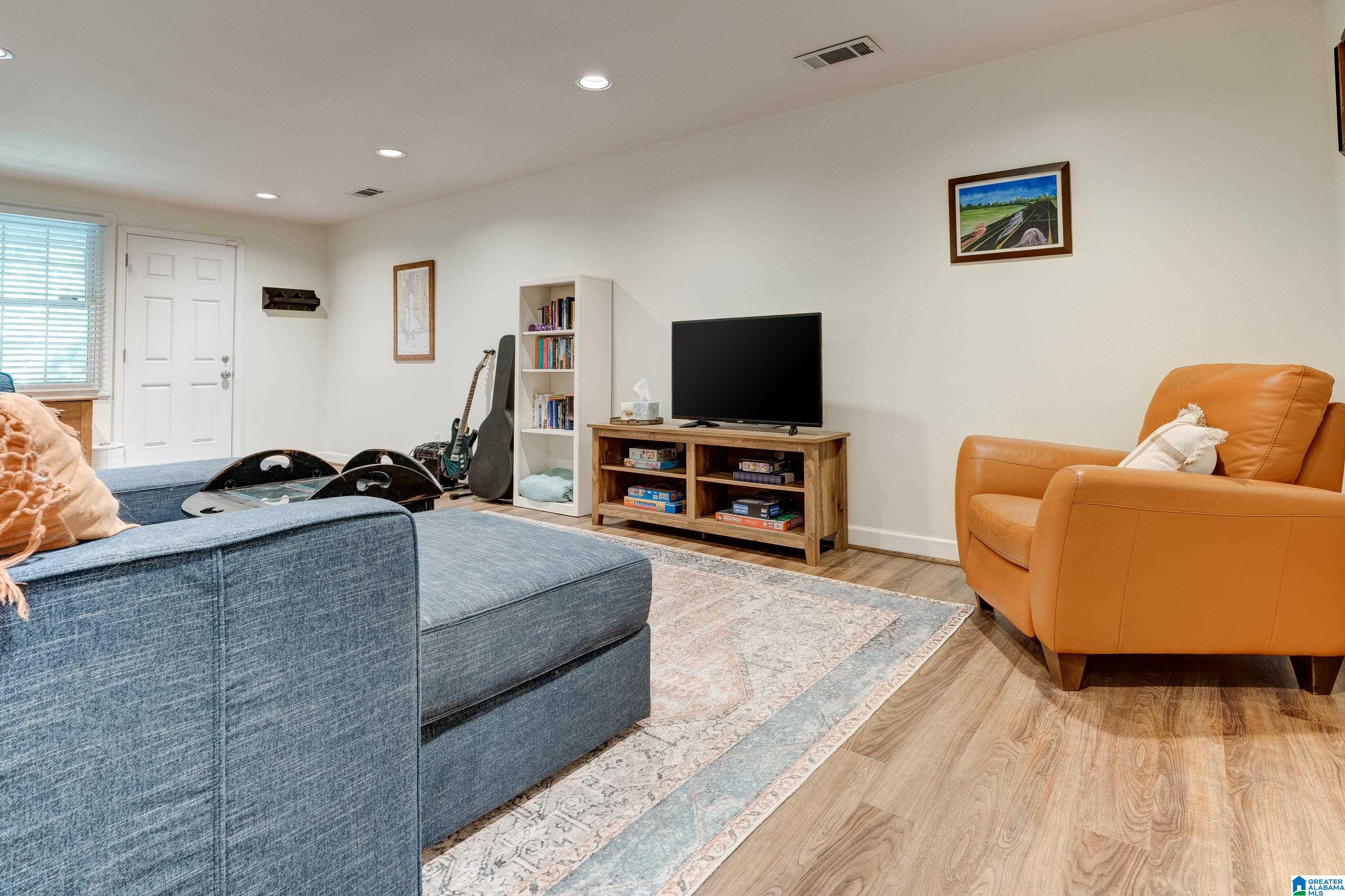3320 SUNNY MEADOWS COURT