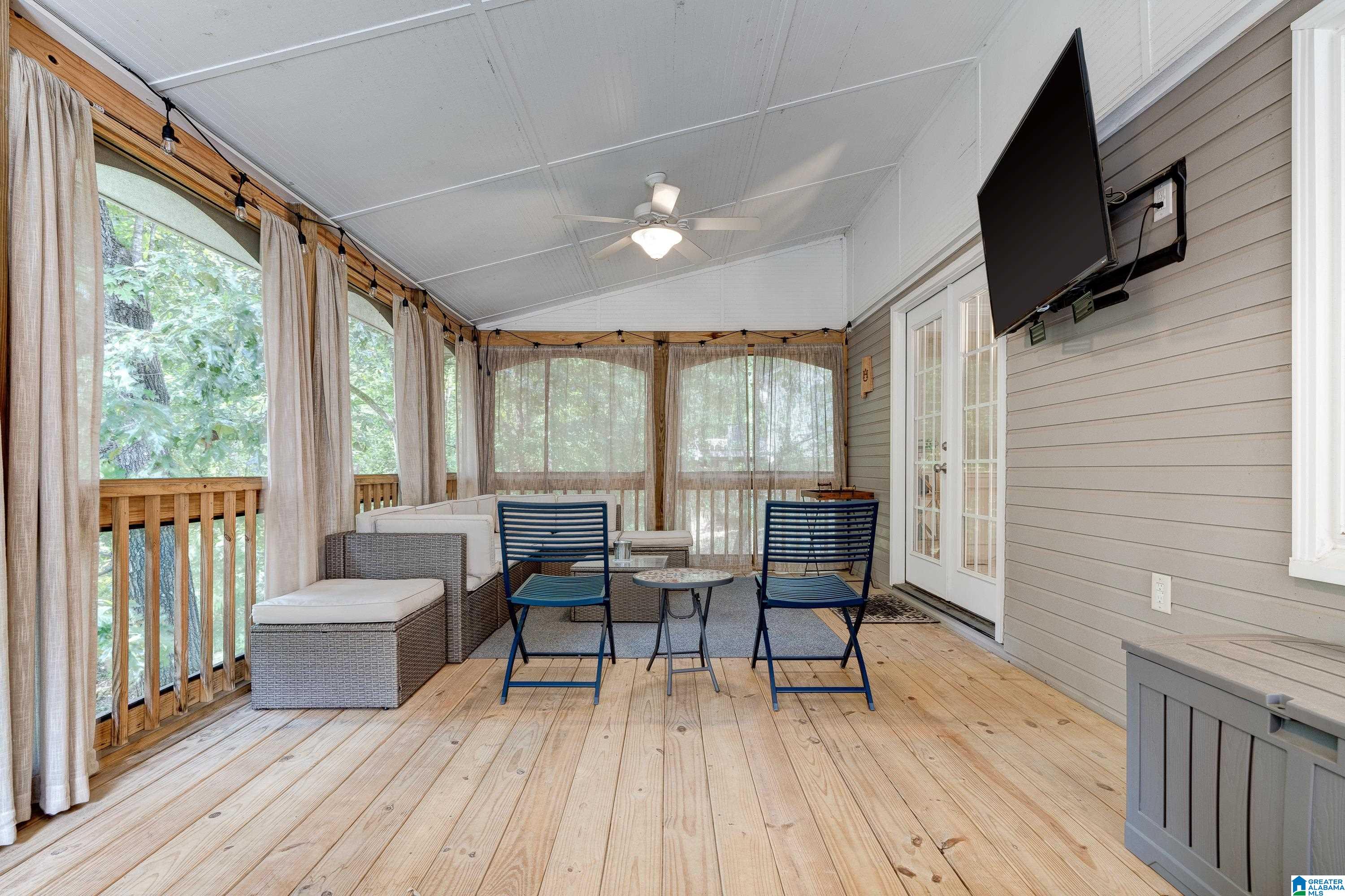 3320 SUNNY MEADOWS COURT