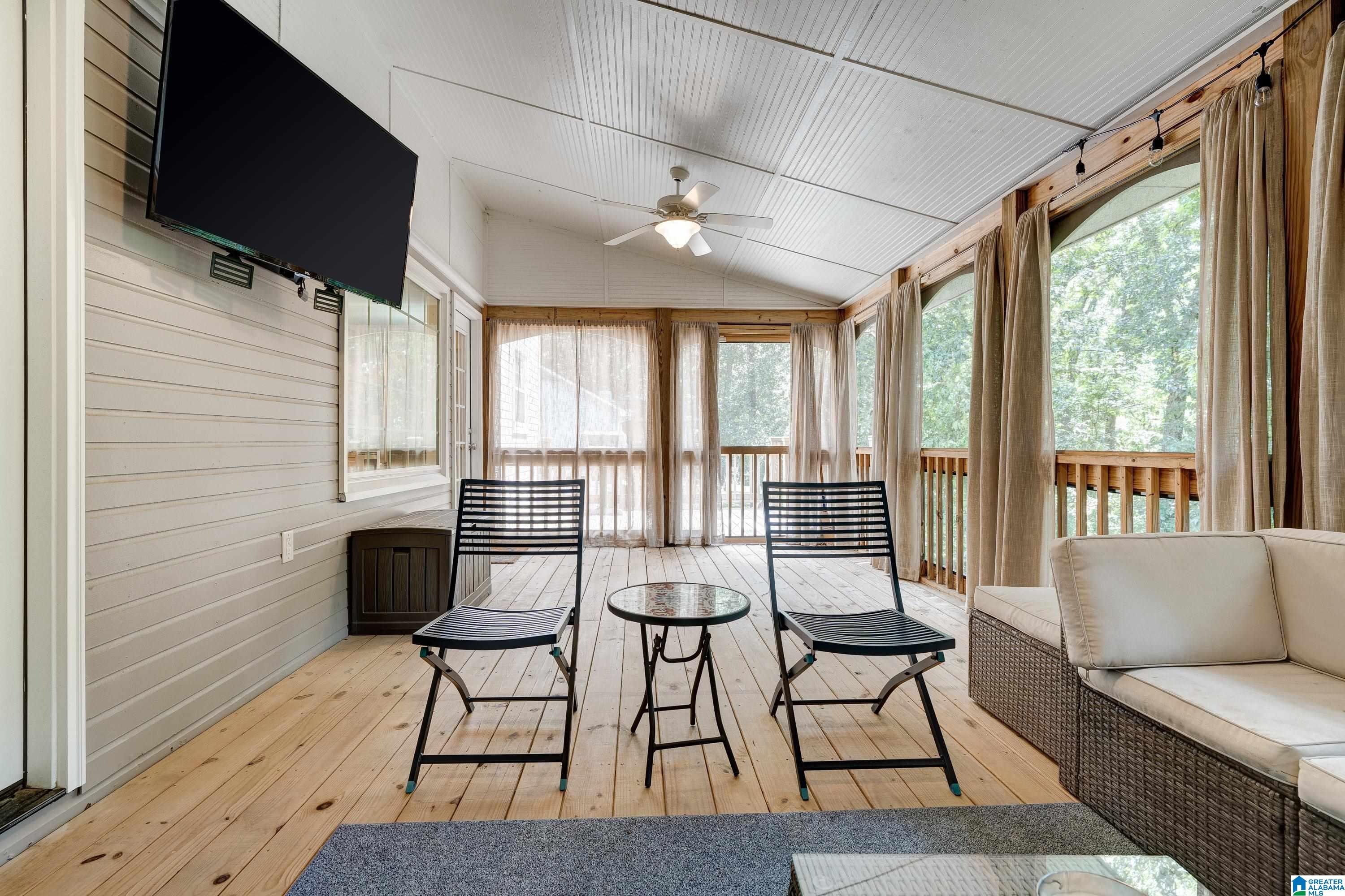 3320 SUNNY MEADOWS COURT