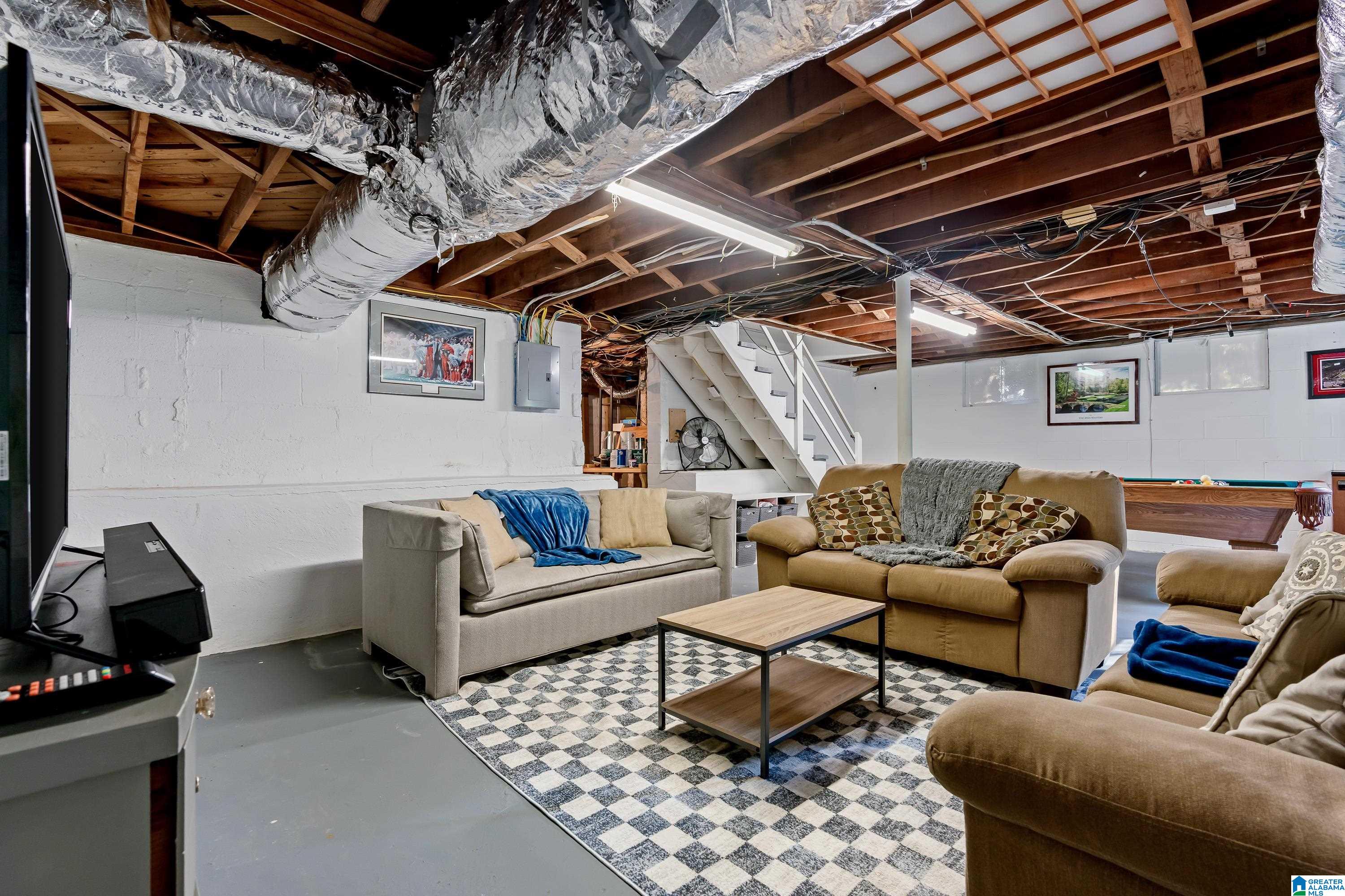 1231 DUNSTON AVENUE