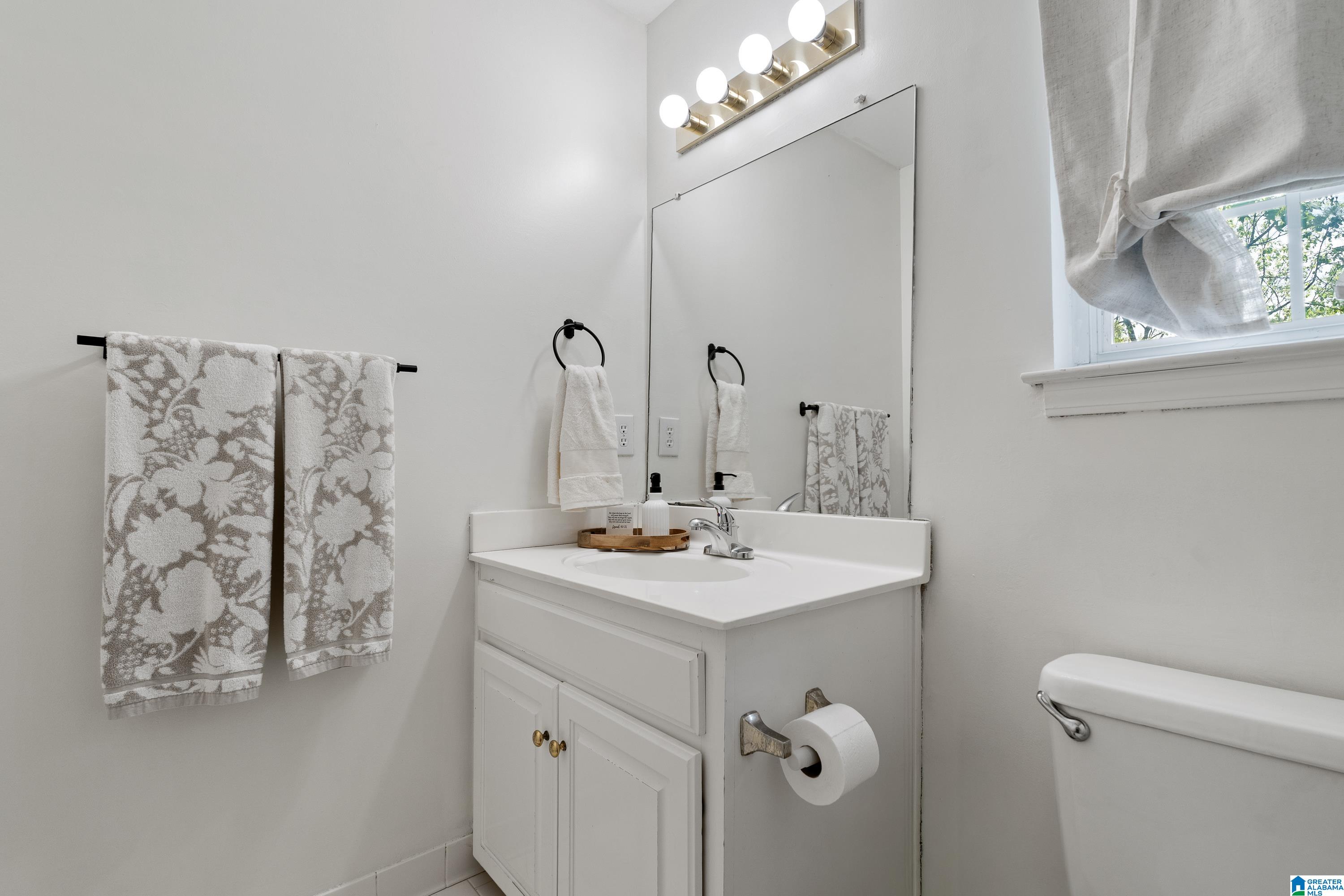 551 FIELDSTONE DRIVE