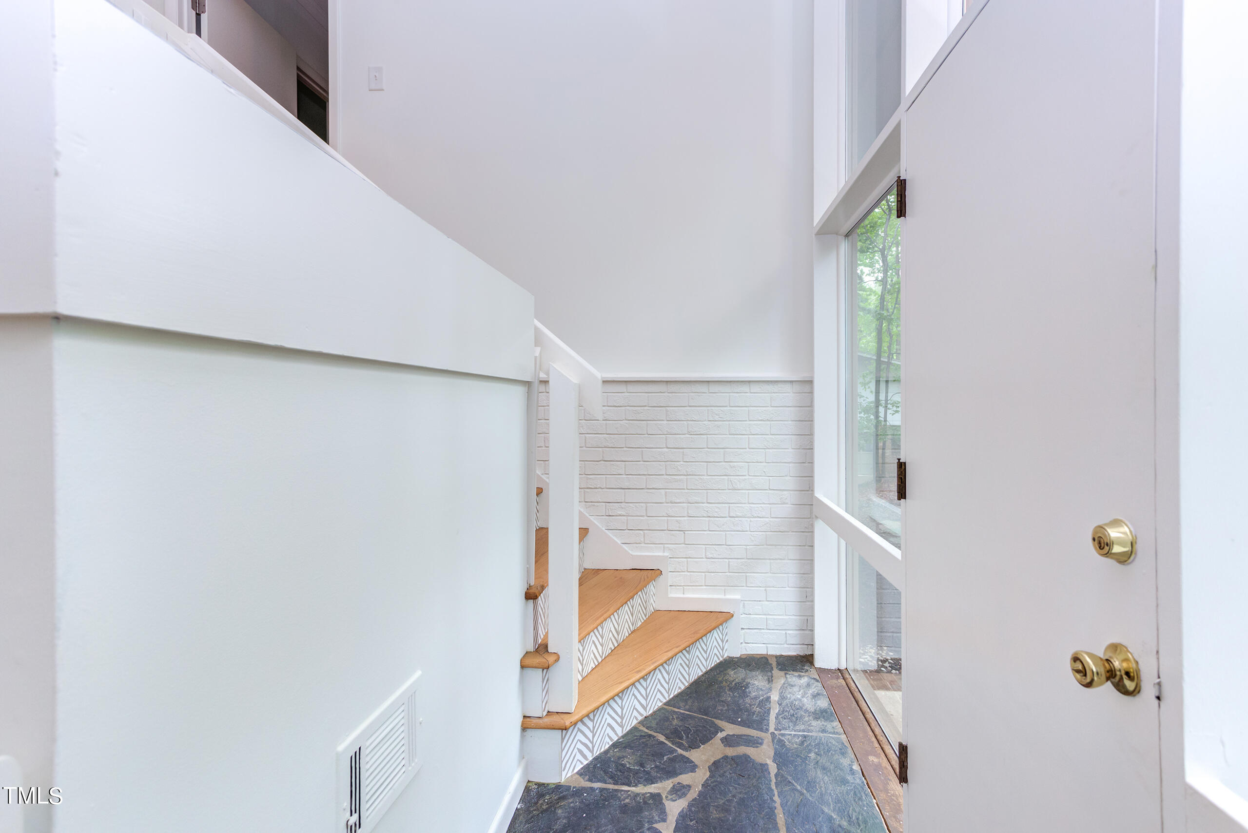 616 Beech Tree Court