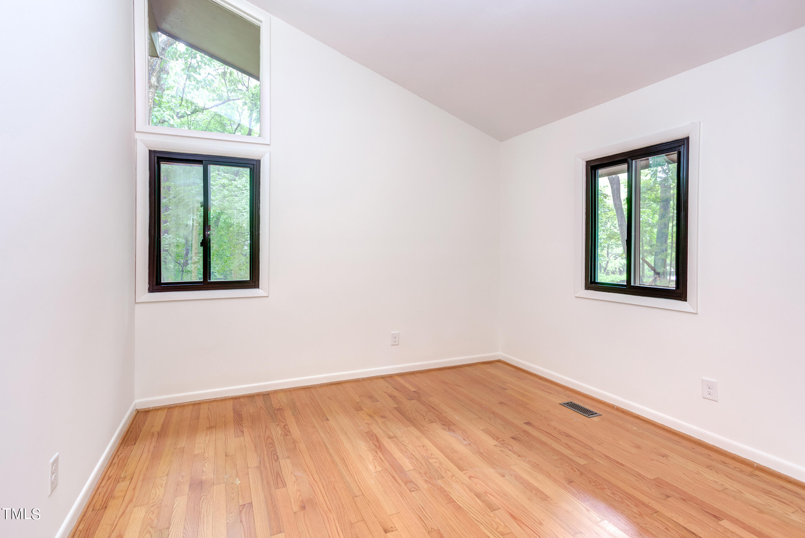 616 Beech Tree Court