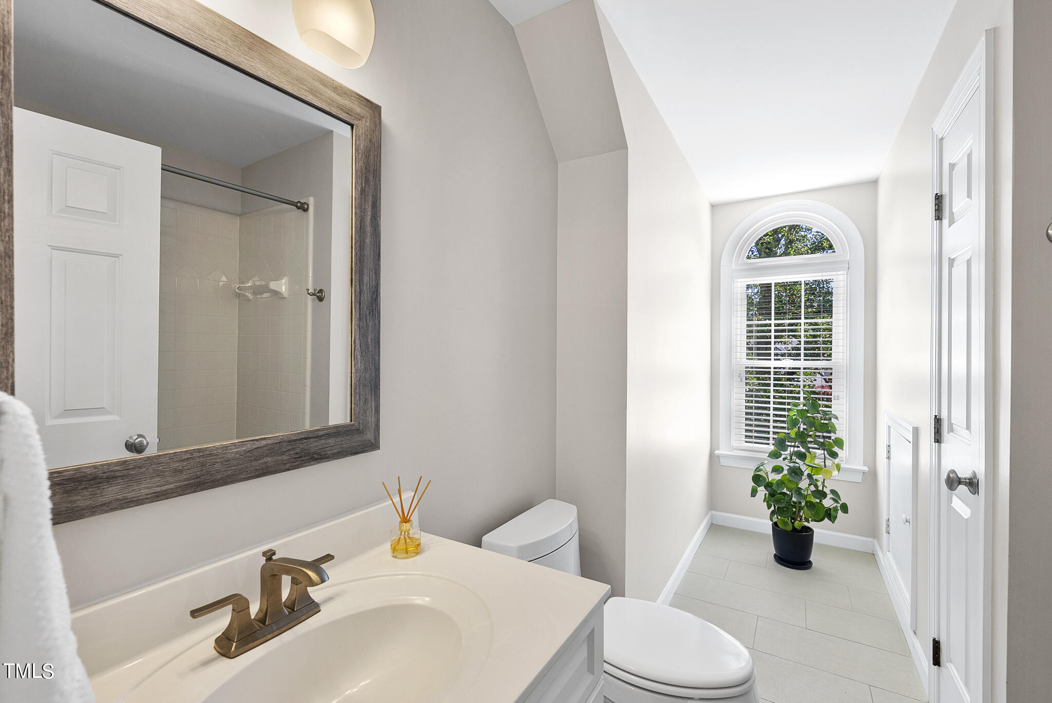 105 Frehold Court