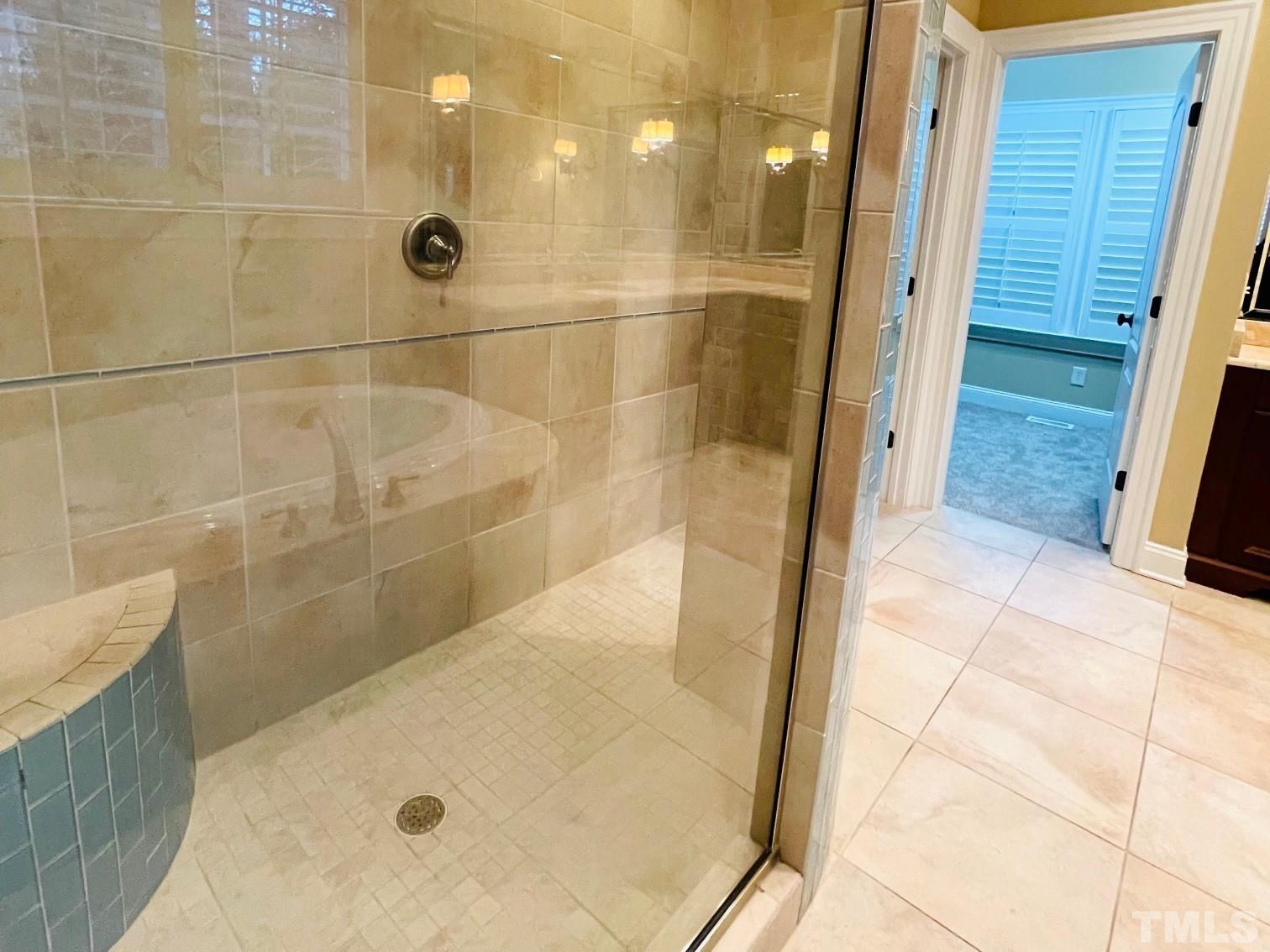 3305 Rockland Ridge Drive