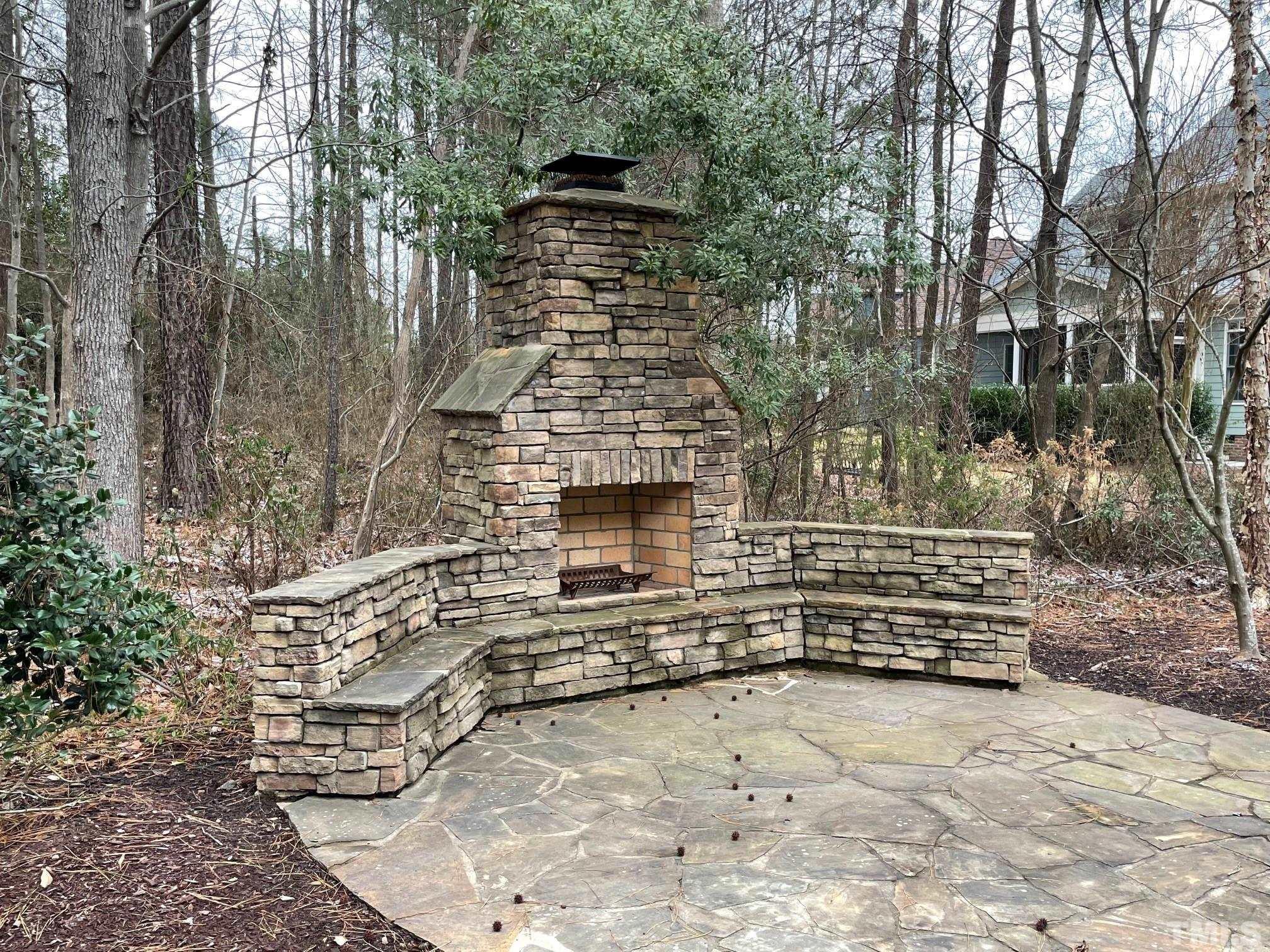 3305 Rockland Ridge Drive