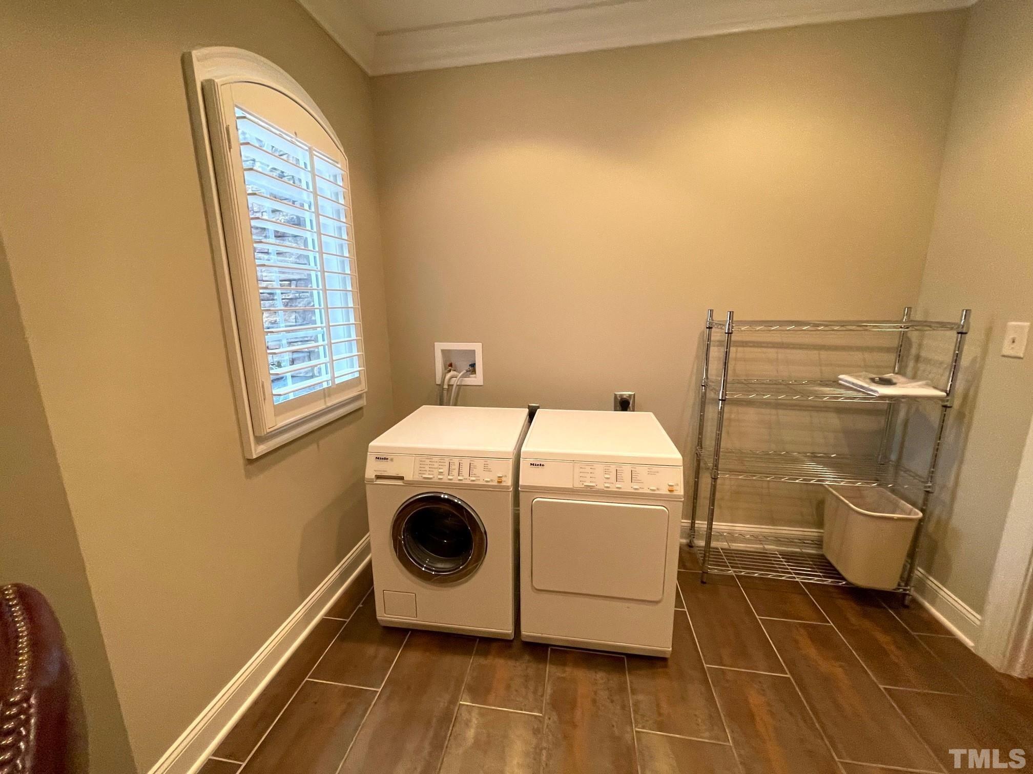 3305 Rockland Ridge Drive