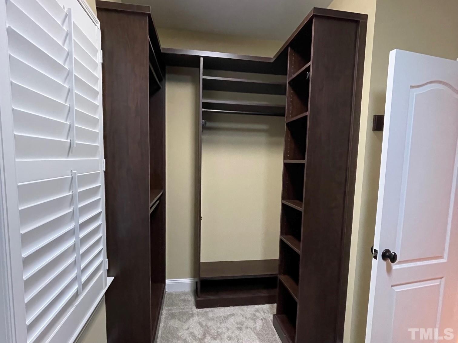 3305 Rockland Ridge Drive