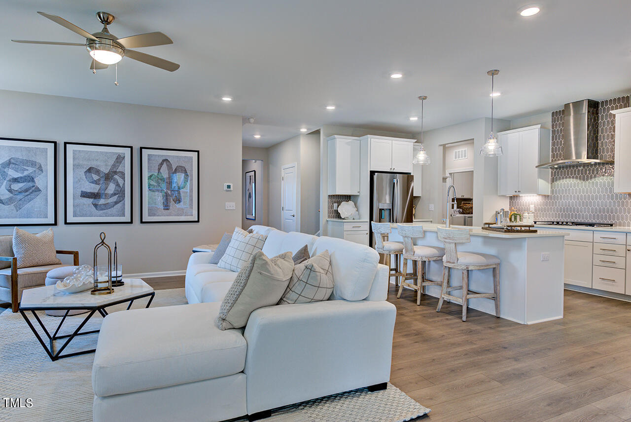 732 Heathered Farm Way