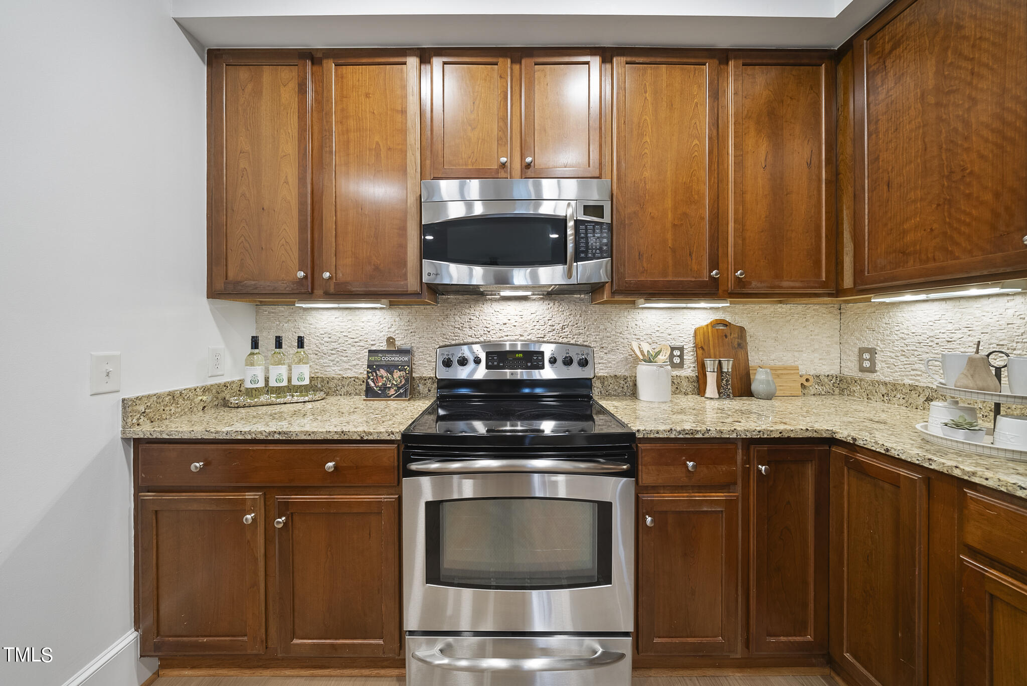 526 Waterford Lake Drive