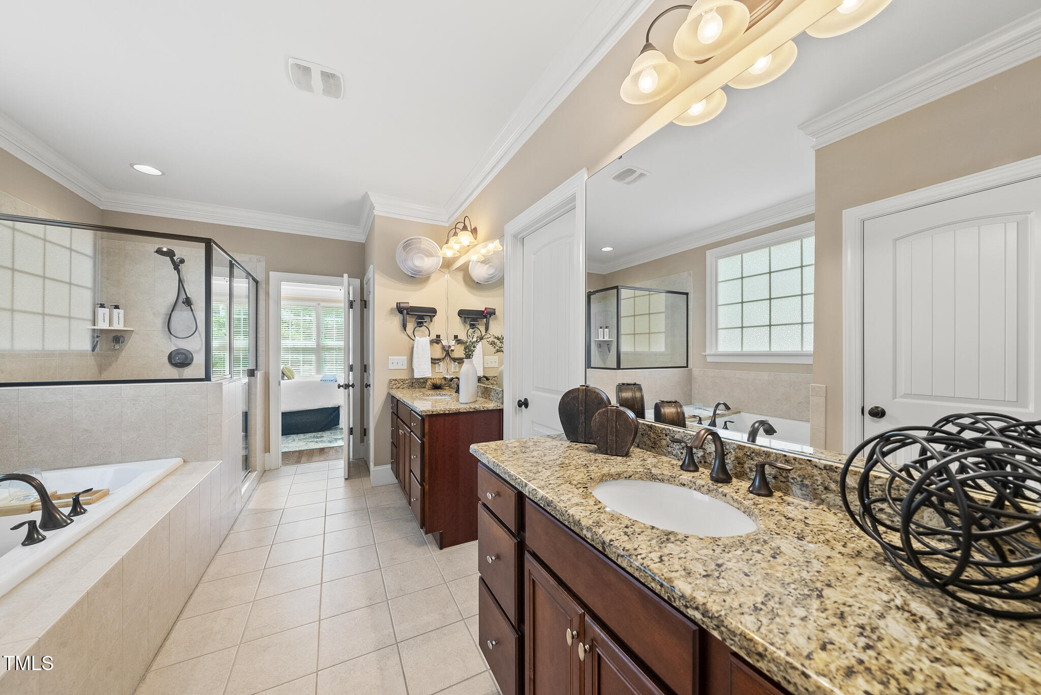 401 Clingstone Court