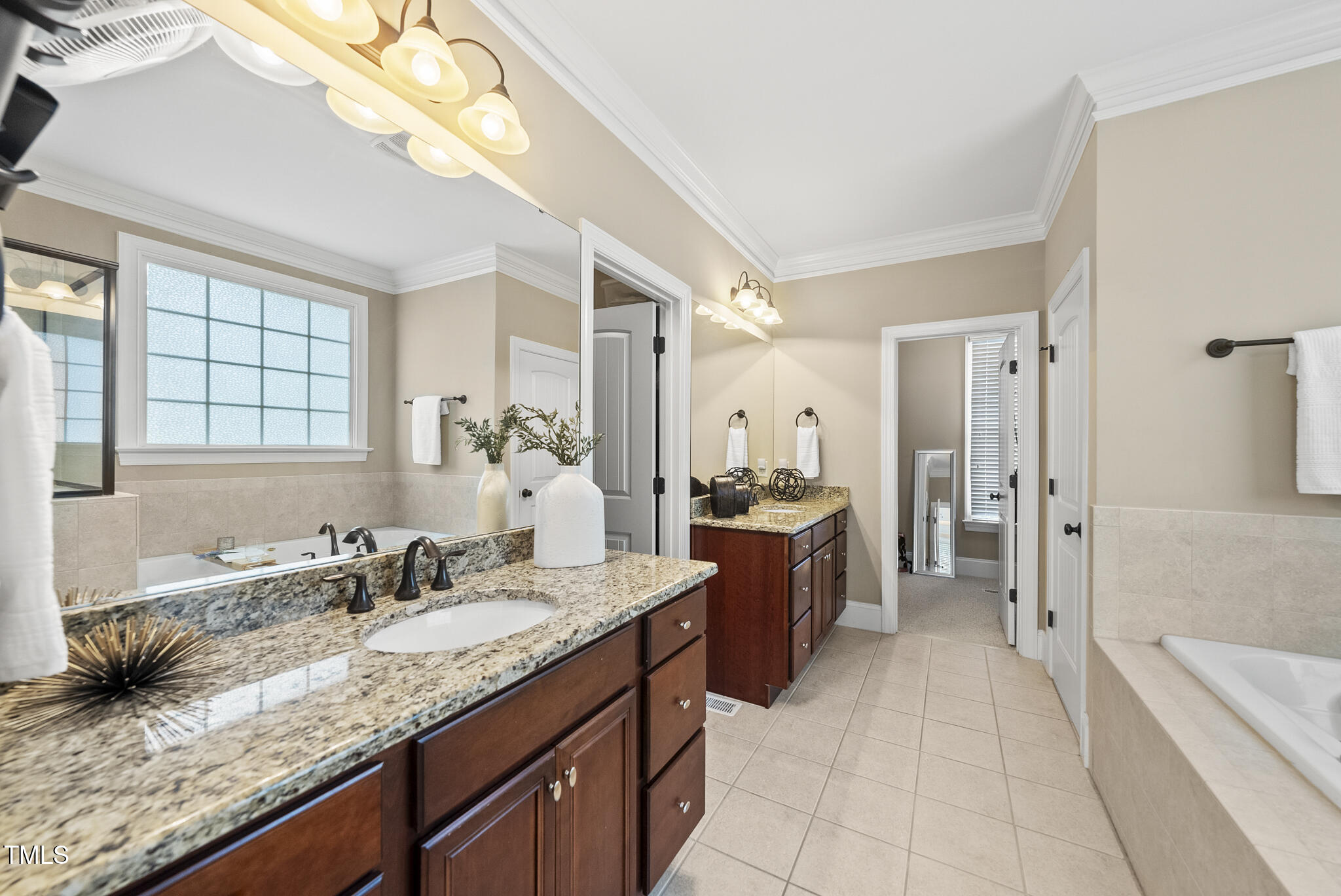401 Clingstone Court