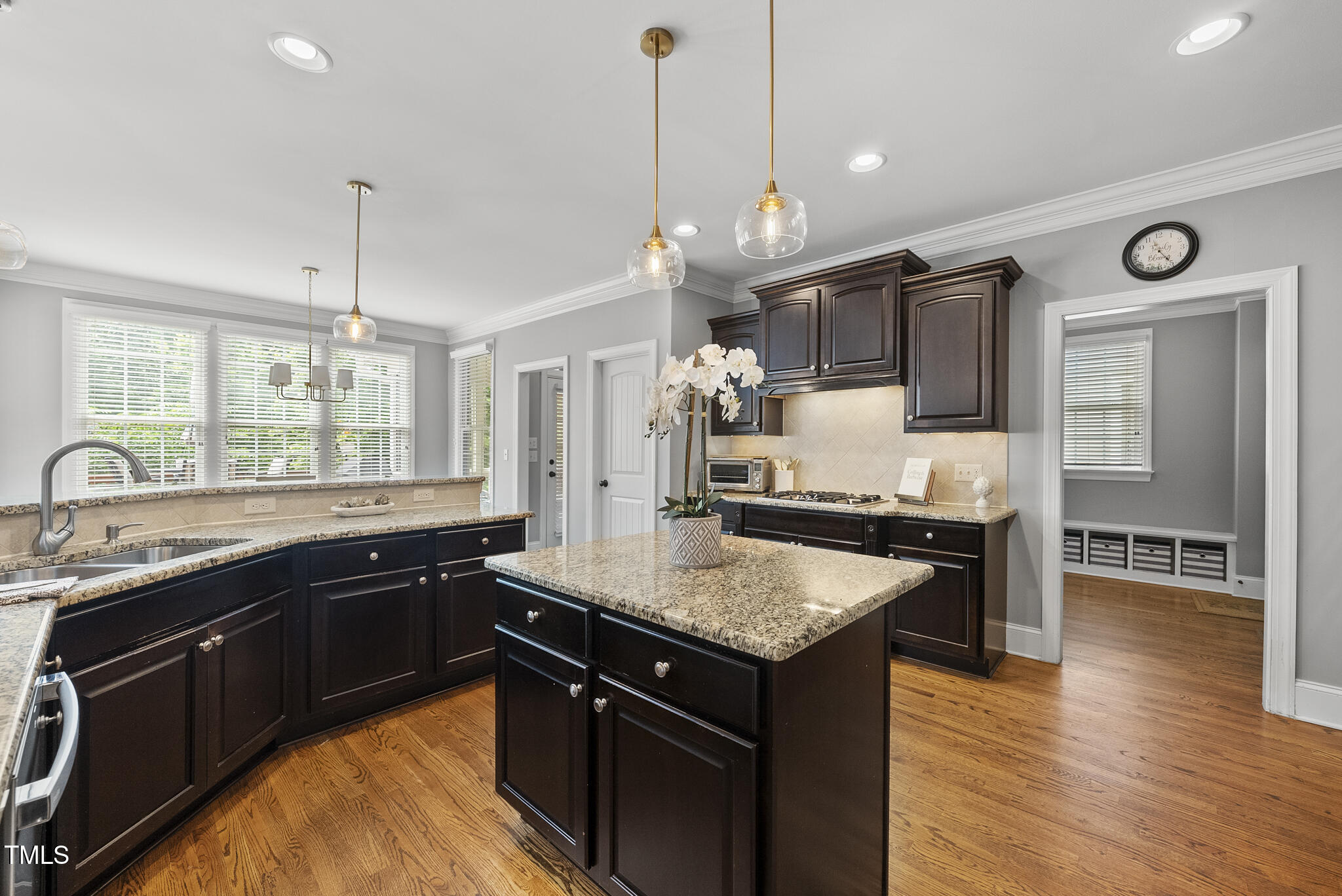 401 Clingstone Court
