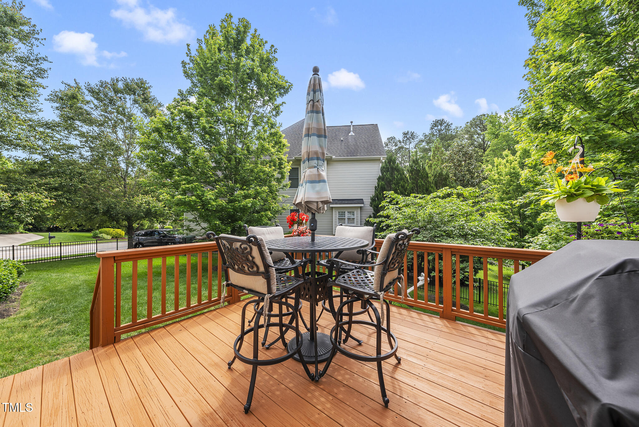 401 Clingstone Court