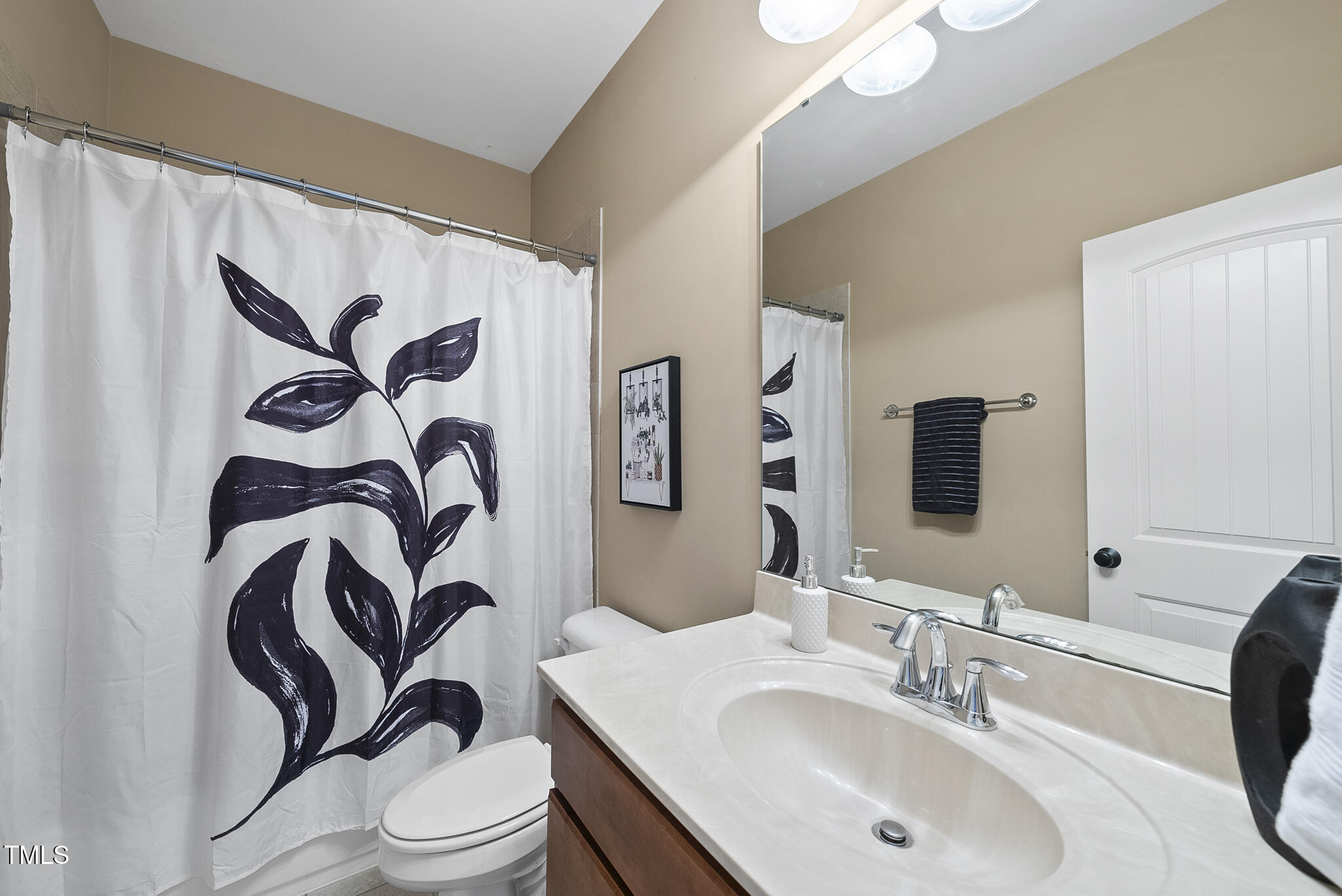 401 Clingstone Court