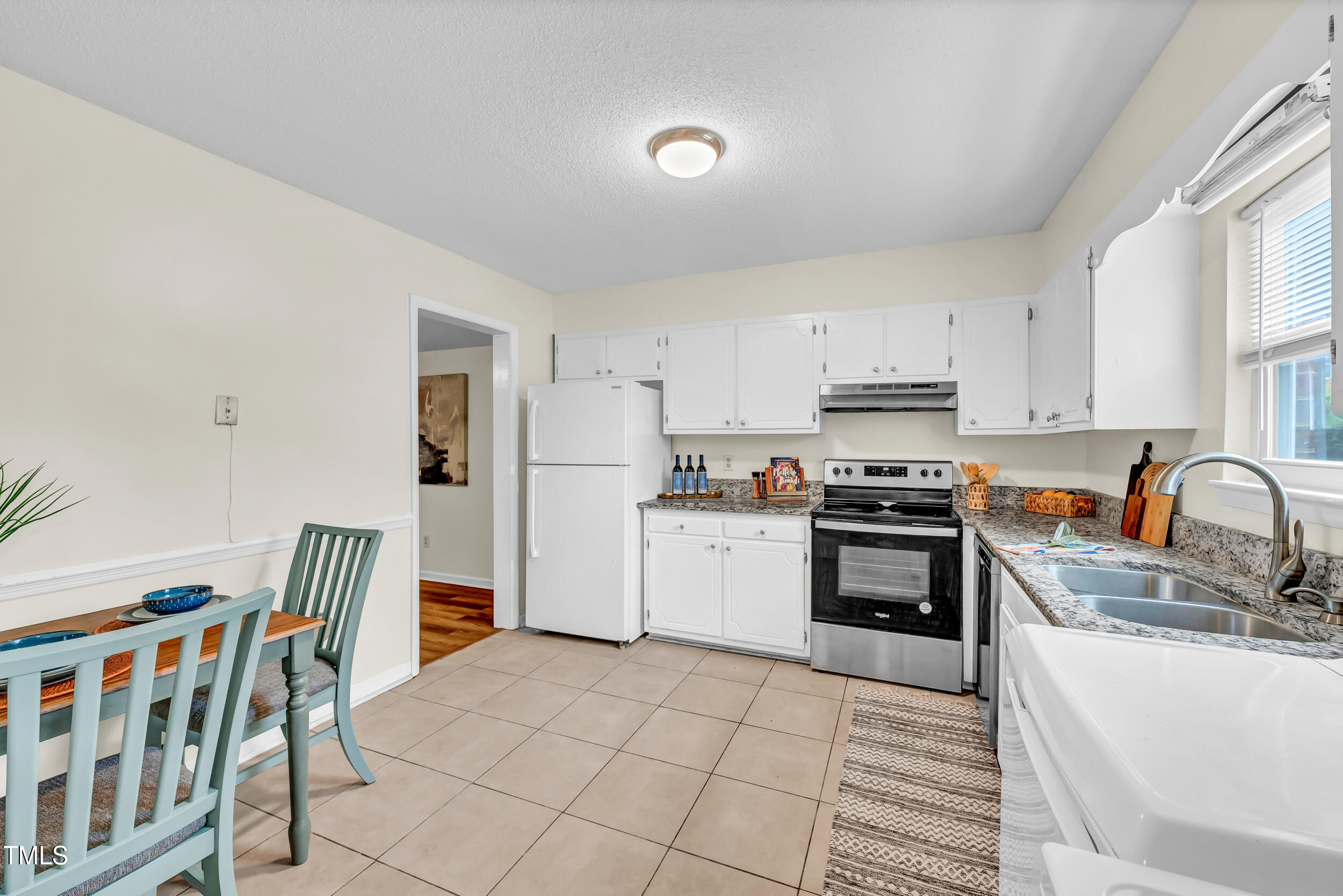 1220 Manassas Court # B