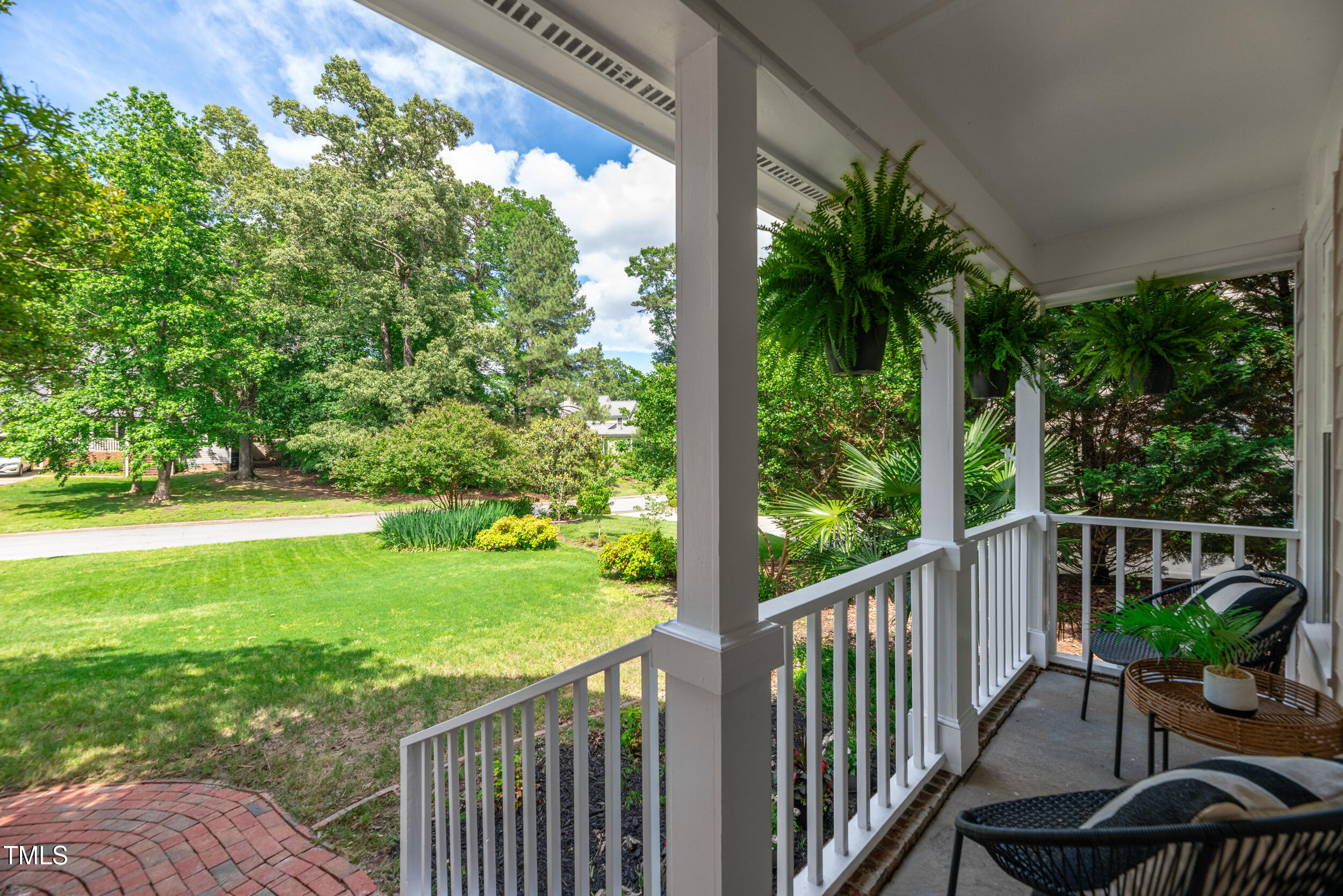 107 Ivy Hollow Court