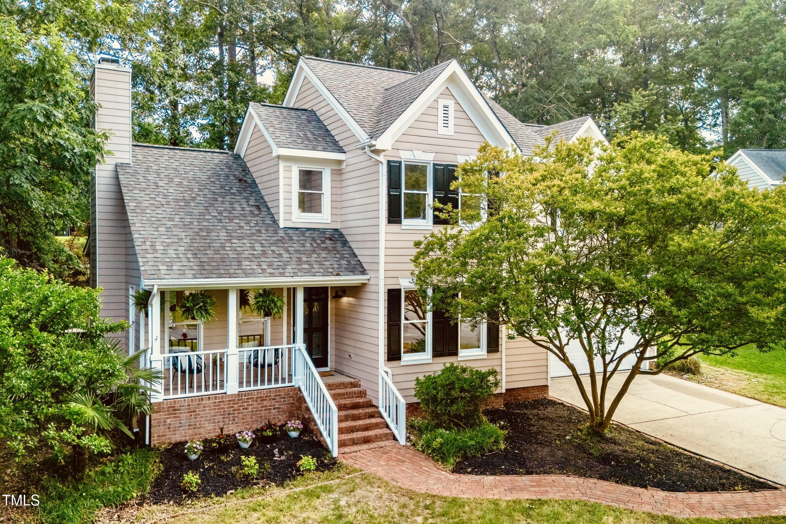 107 Ivy Hollow Court