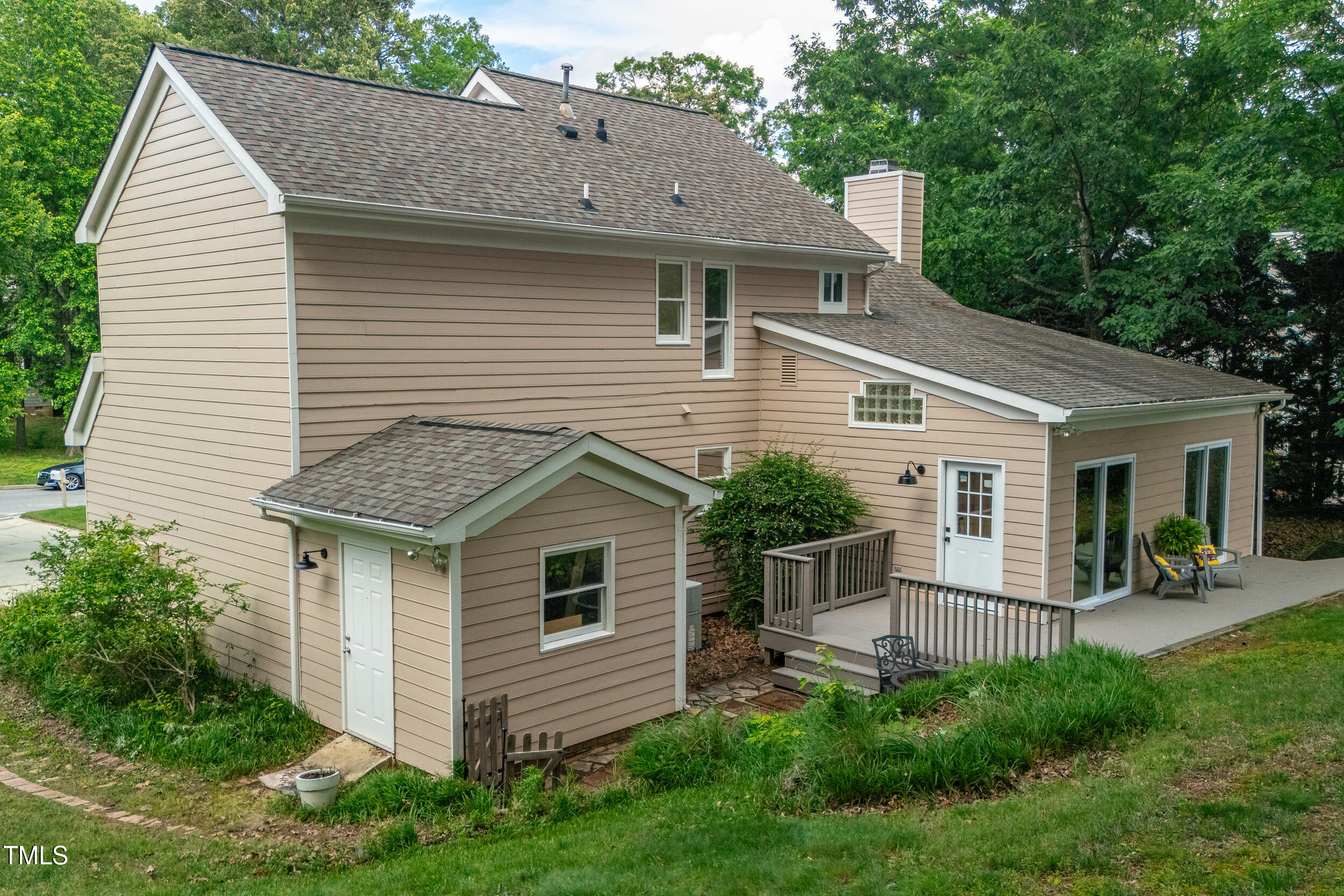 107 Ivy Hollow Court