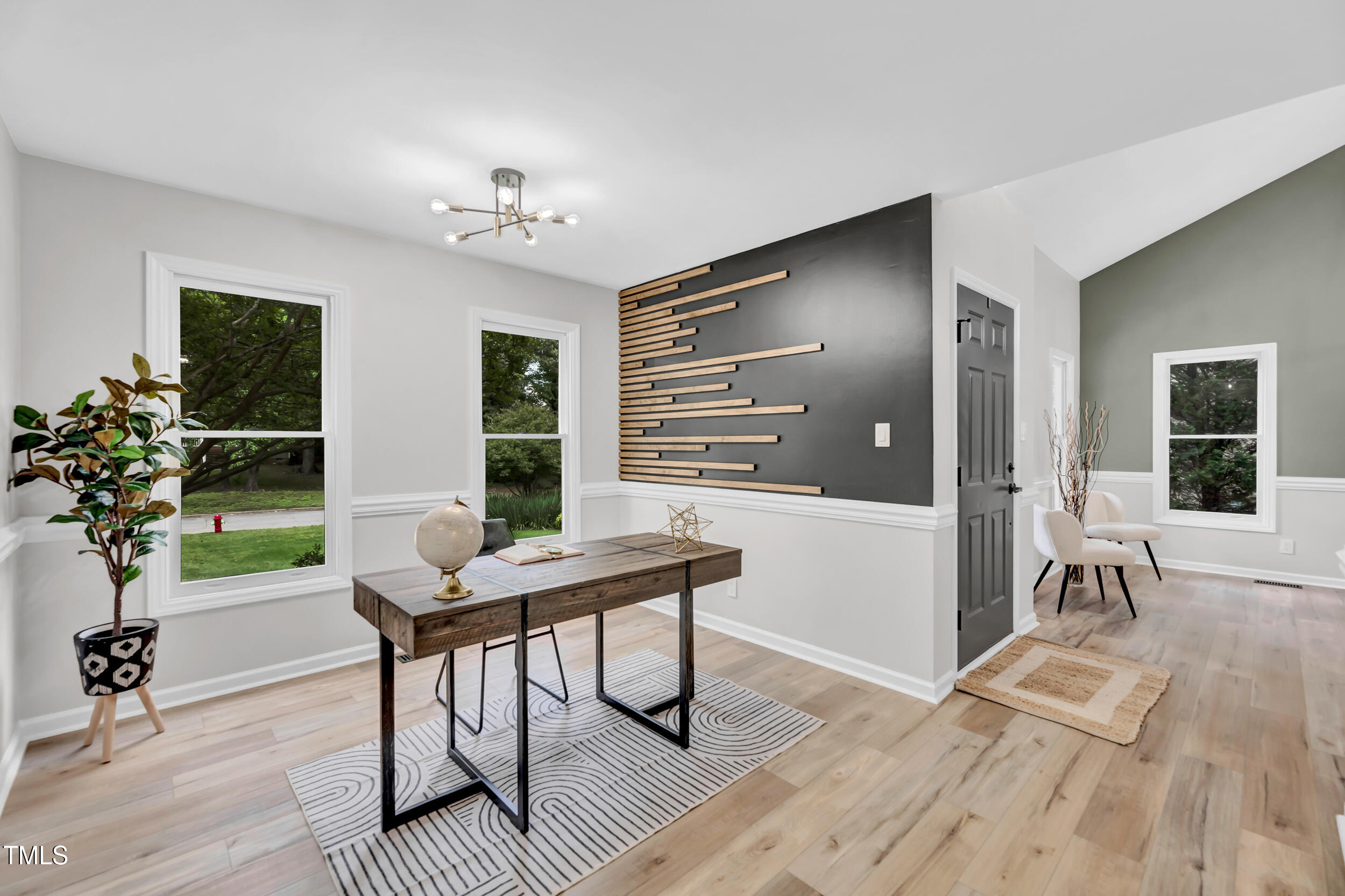 107 Ivy Hollow Court