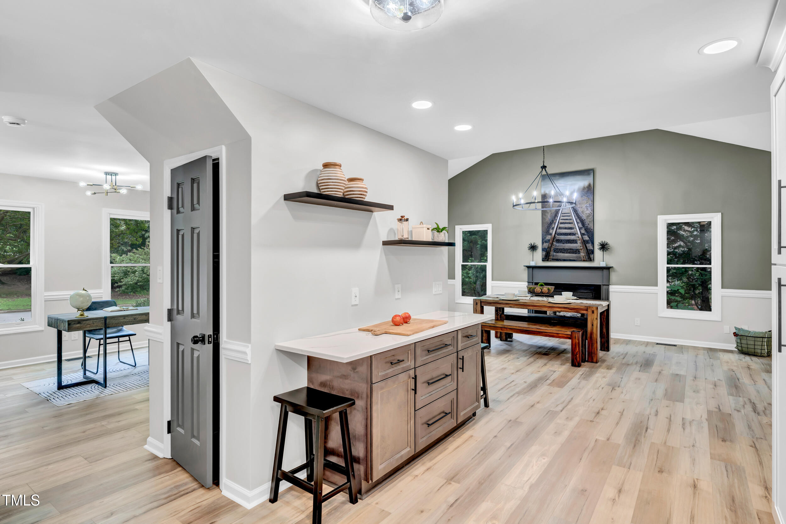 107 Ivy Hollow Court