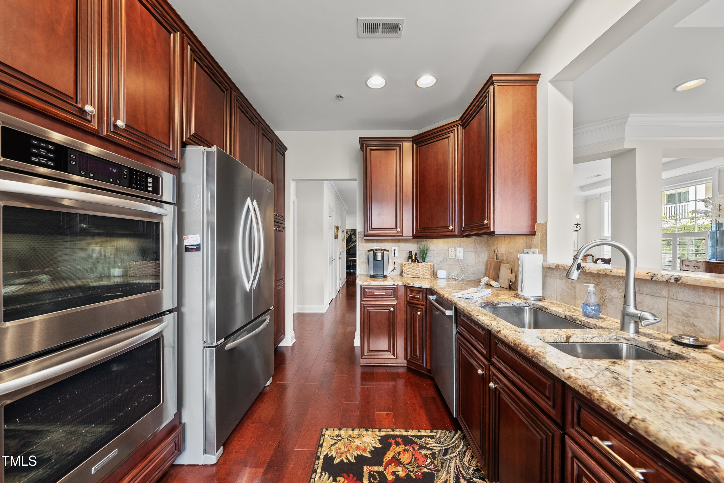 10410 Sablewood Drive # 203