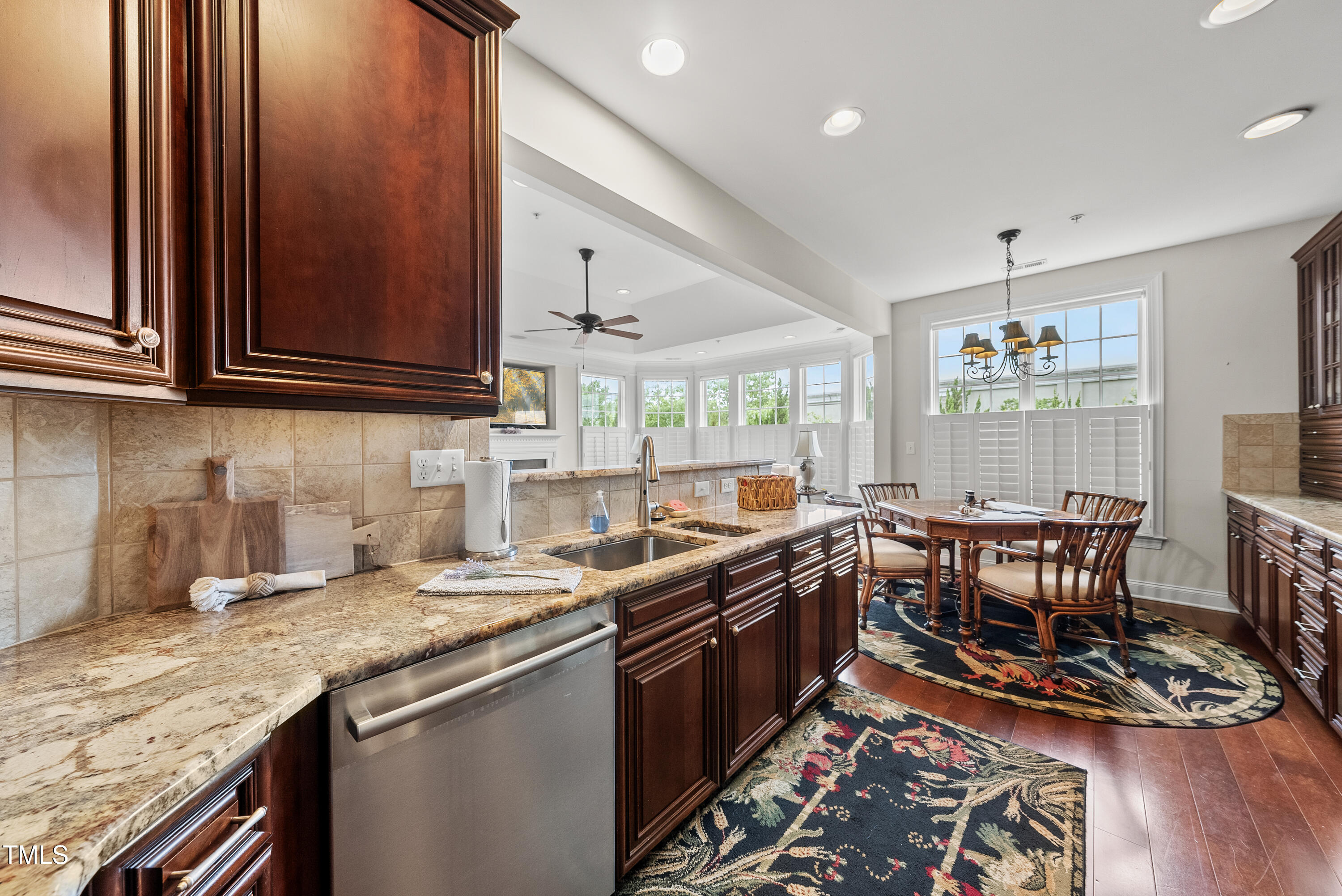 10410 Sablewood Drive # 203