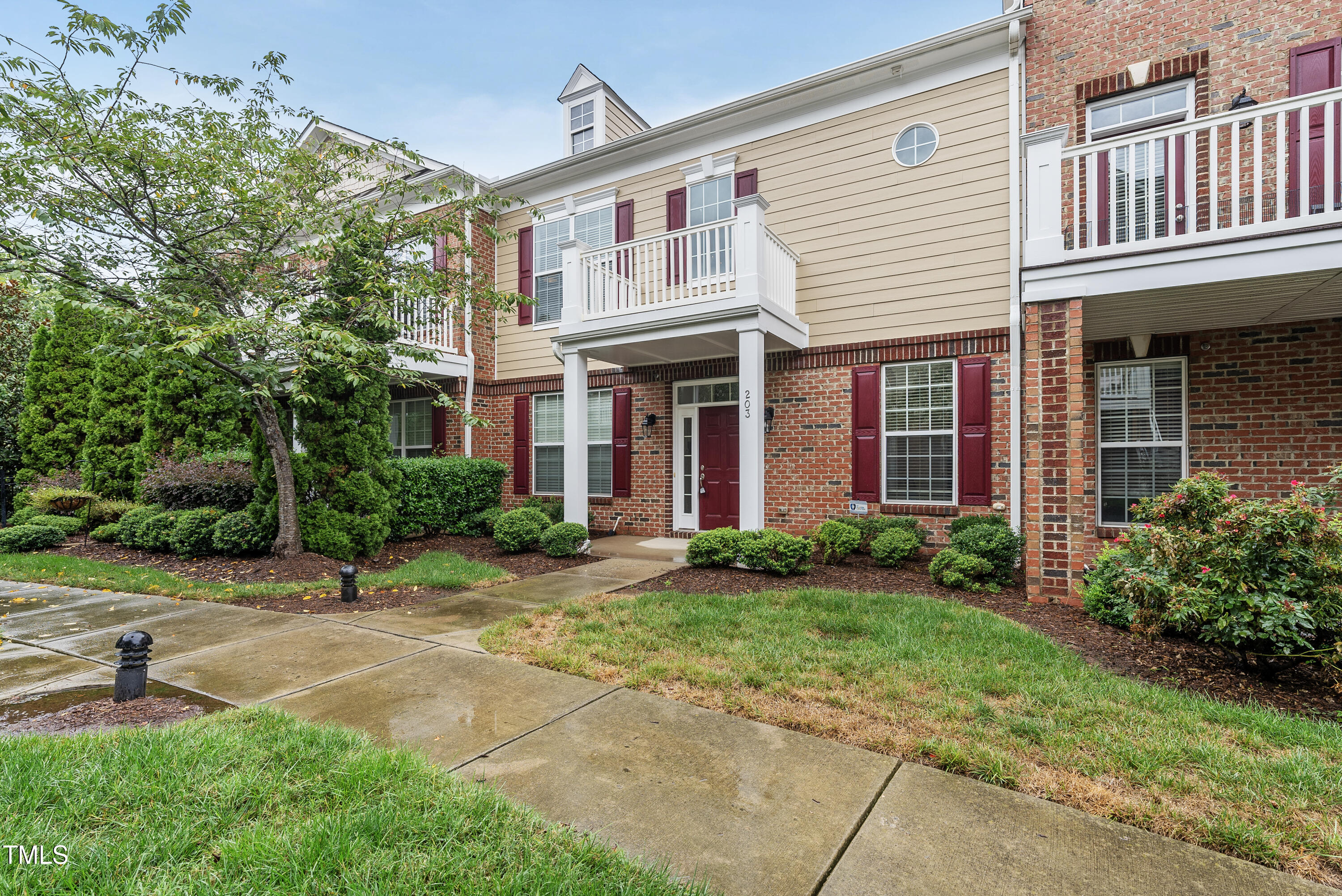 10410 Sablewood Drive # 203