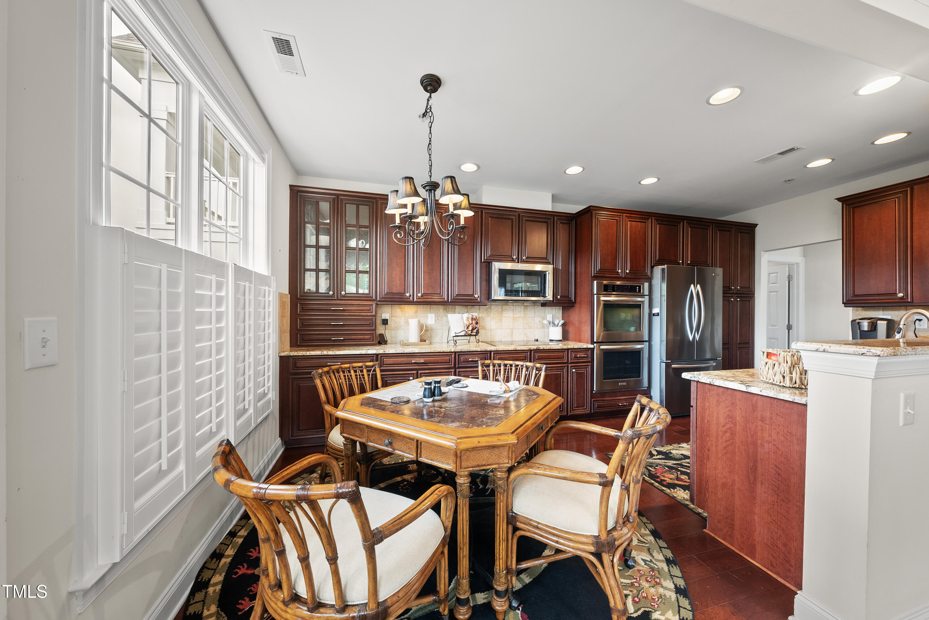 10410 Sablewood Drive # 203