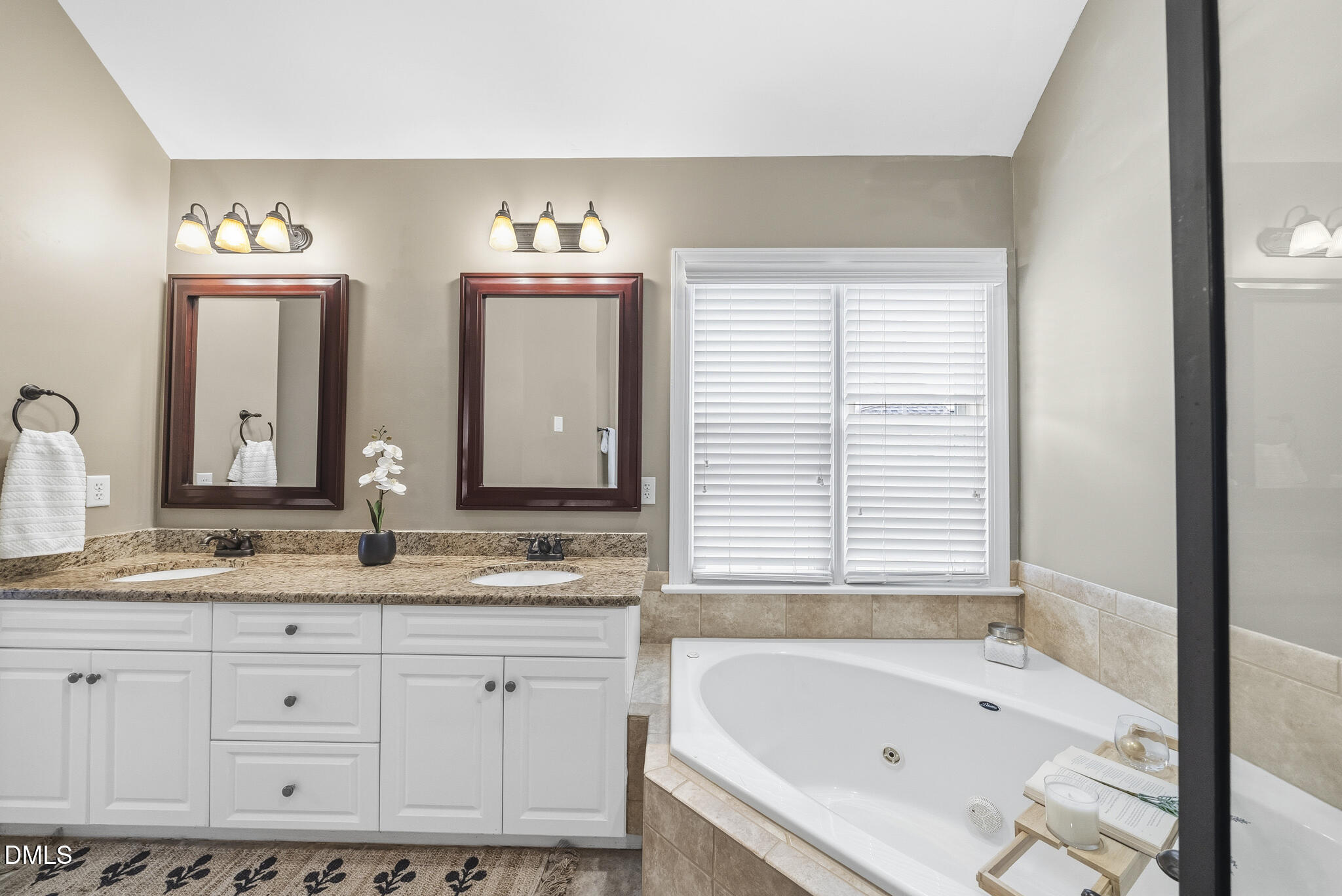 615 Carpenter Town Lane