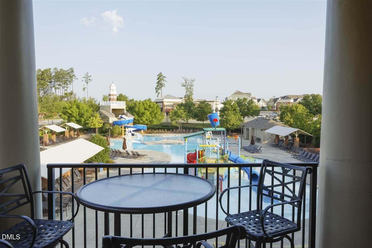 1856 Amberly Ledge Way