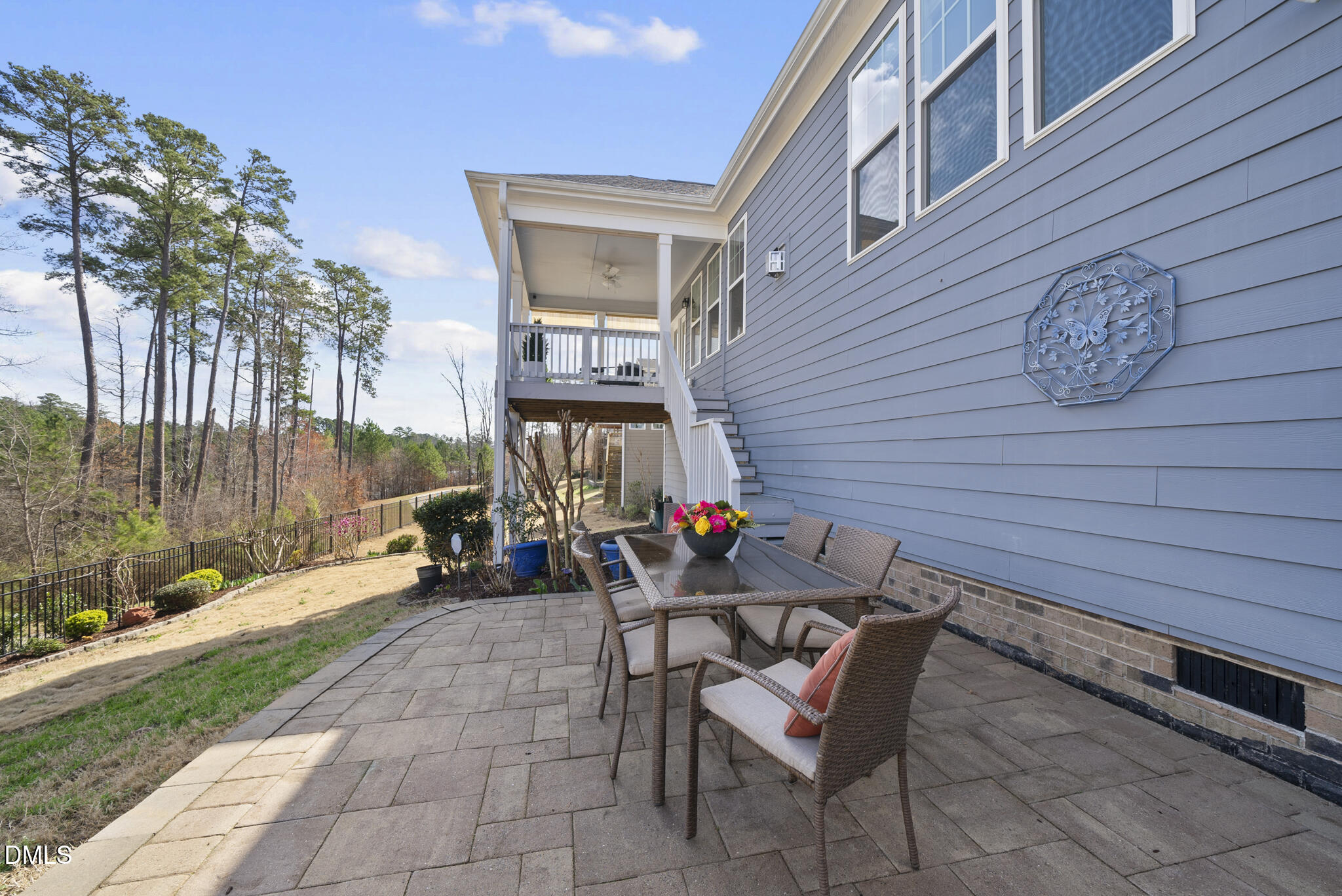 1856 Amberly Ledge Way