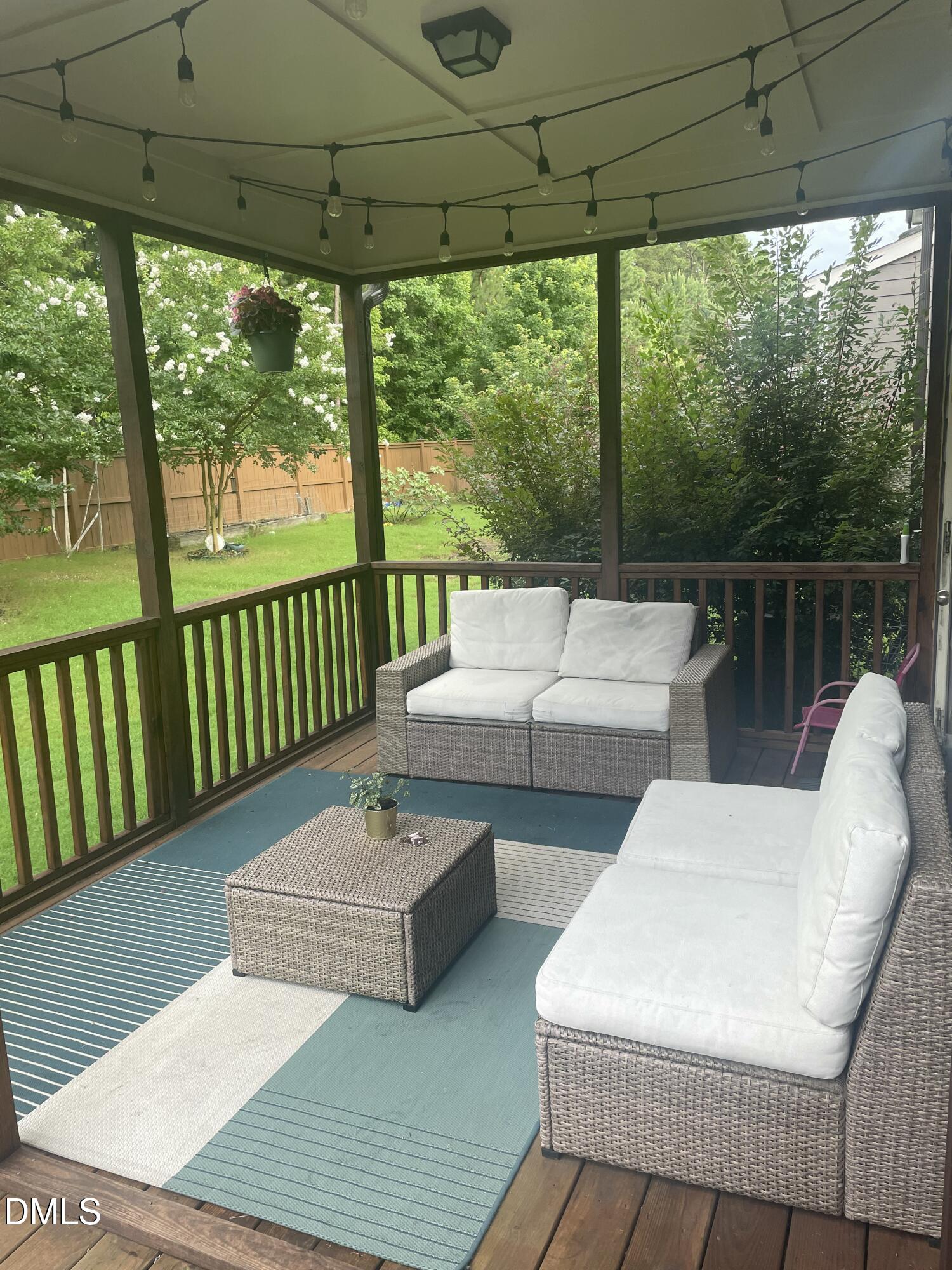 920 Cozy Oak Avenue