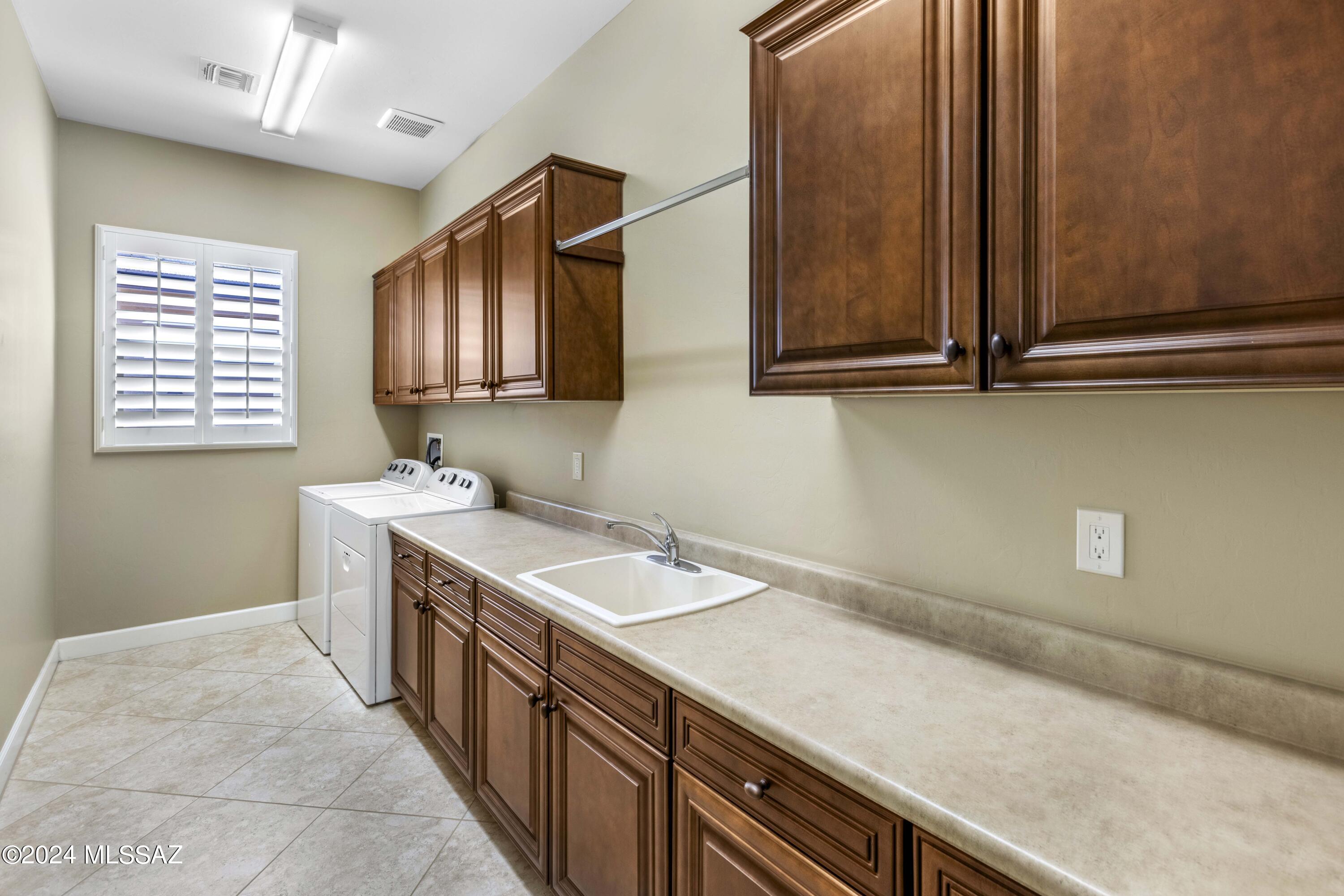 59782 E Ankole Drive