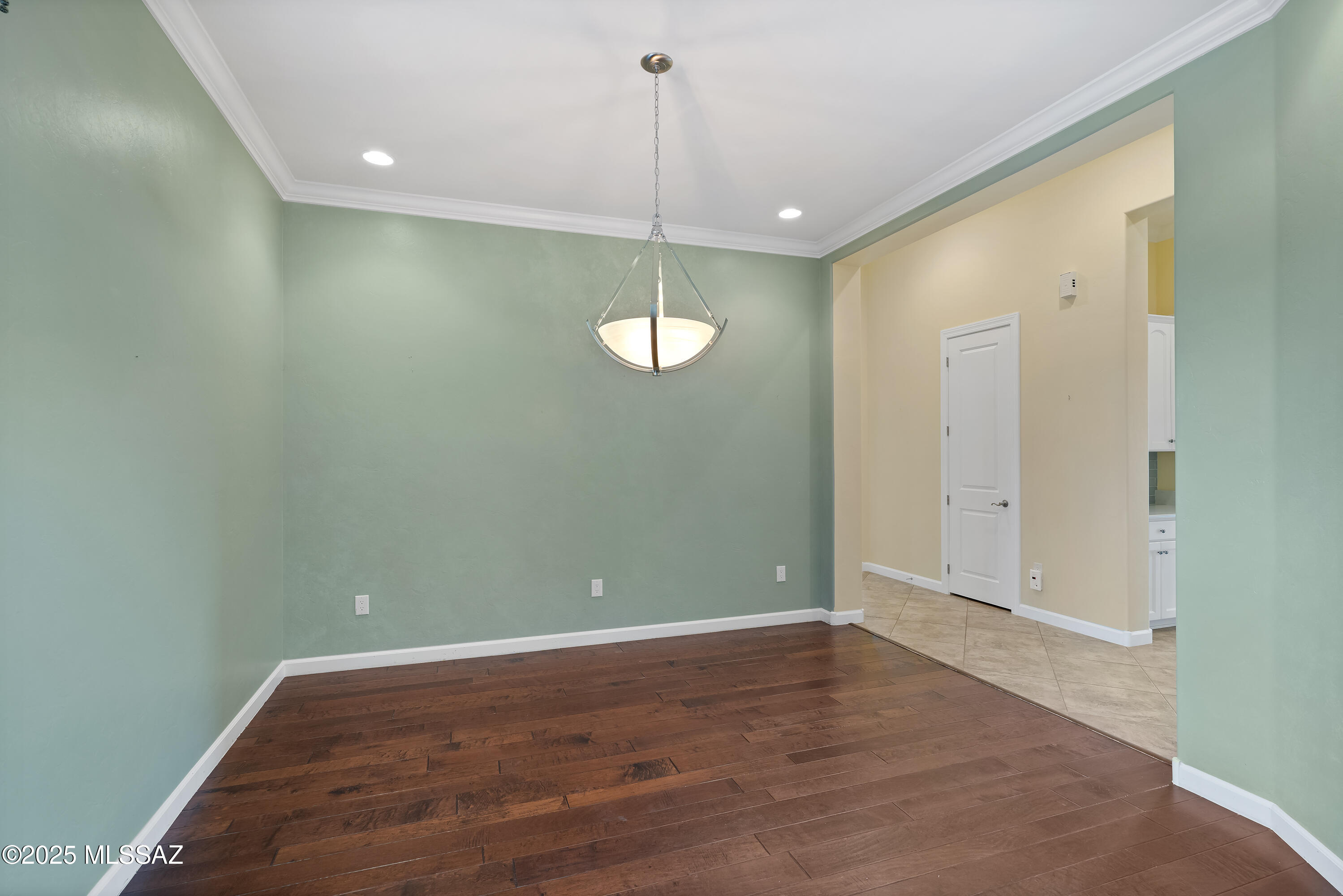 36239 S Cypress Drive