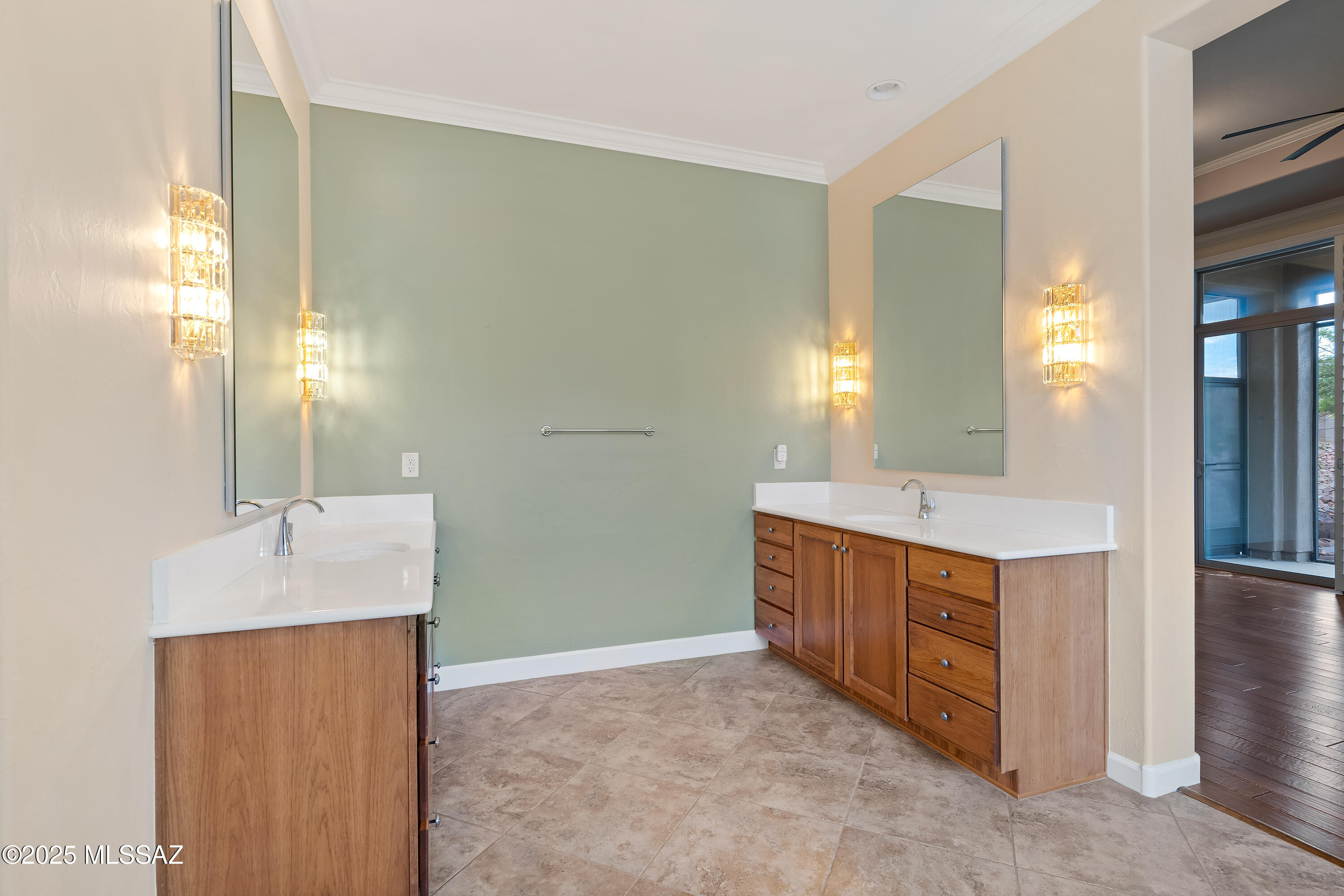 36239 S Cypress Drive