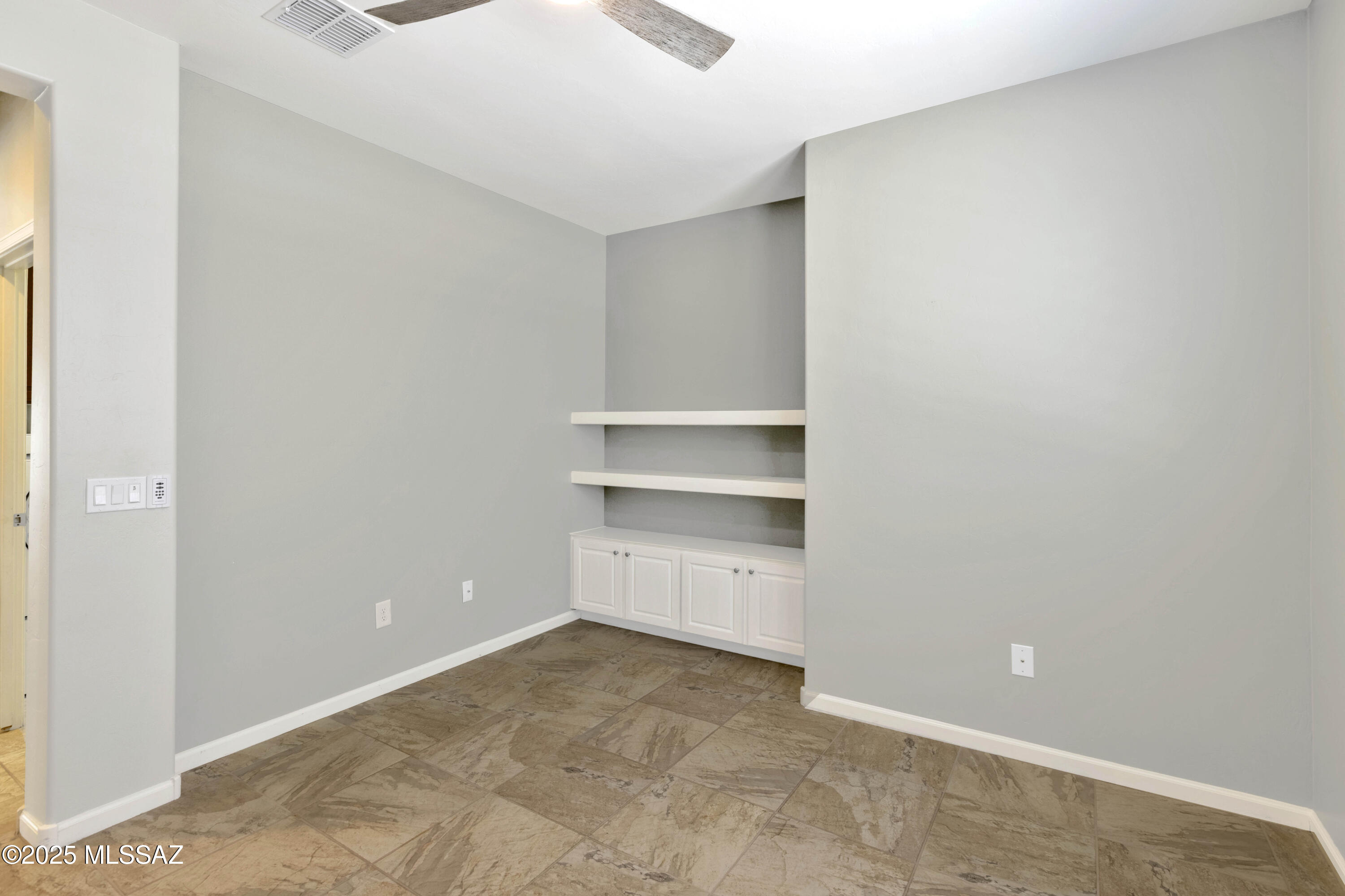 31226 S One Horse Lane