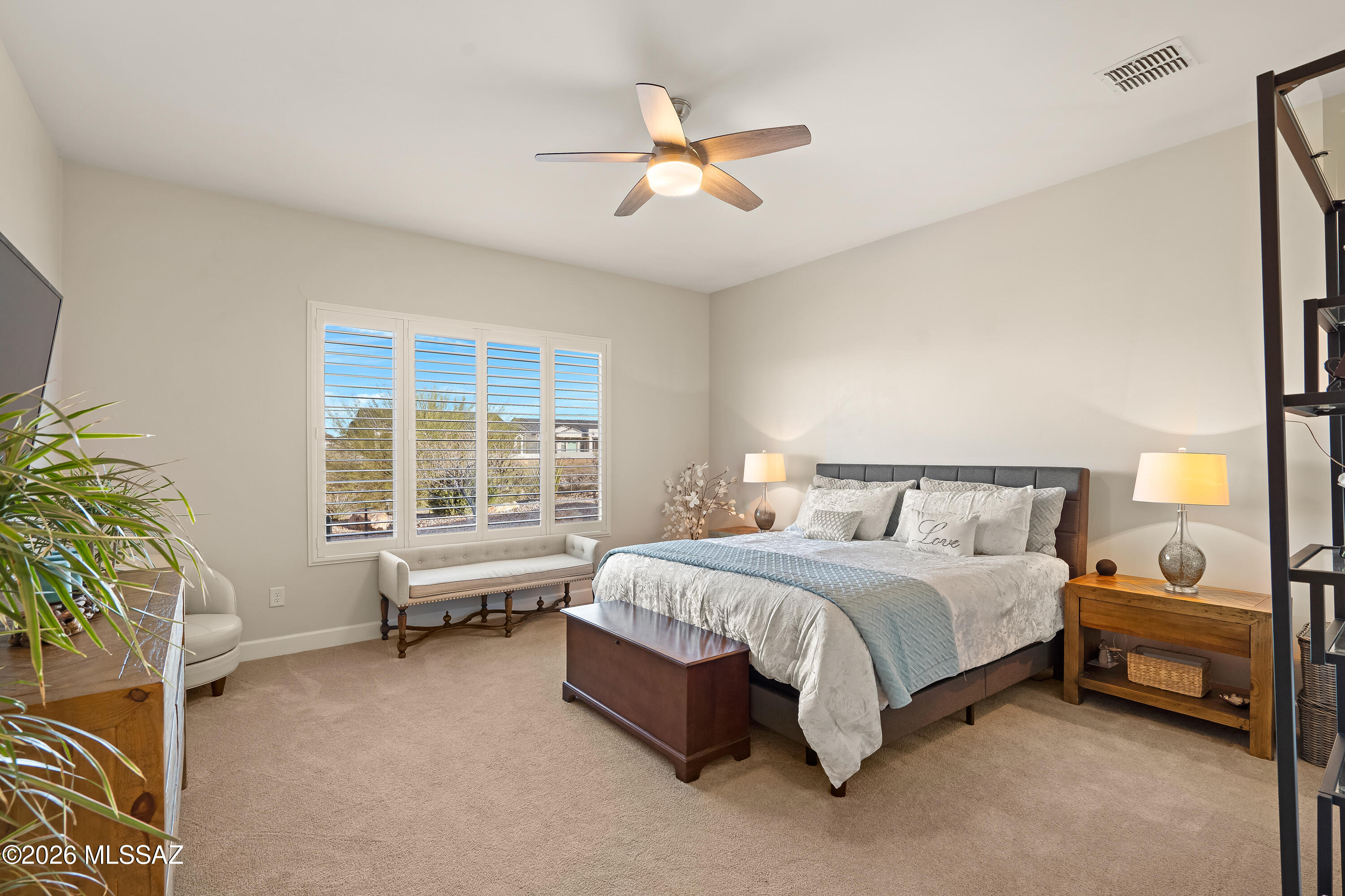 61504 E Travertine Street