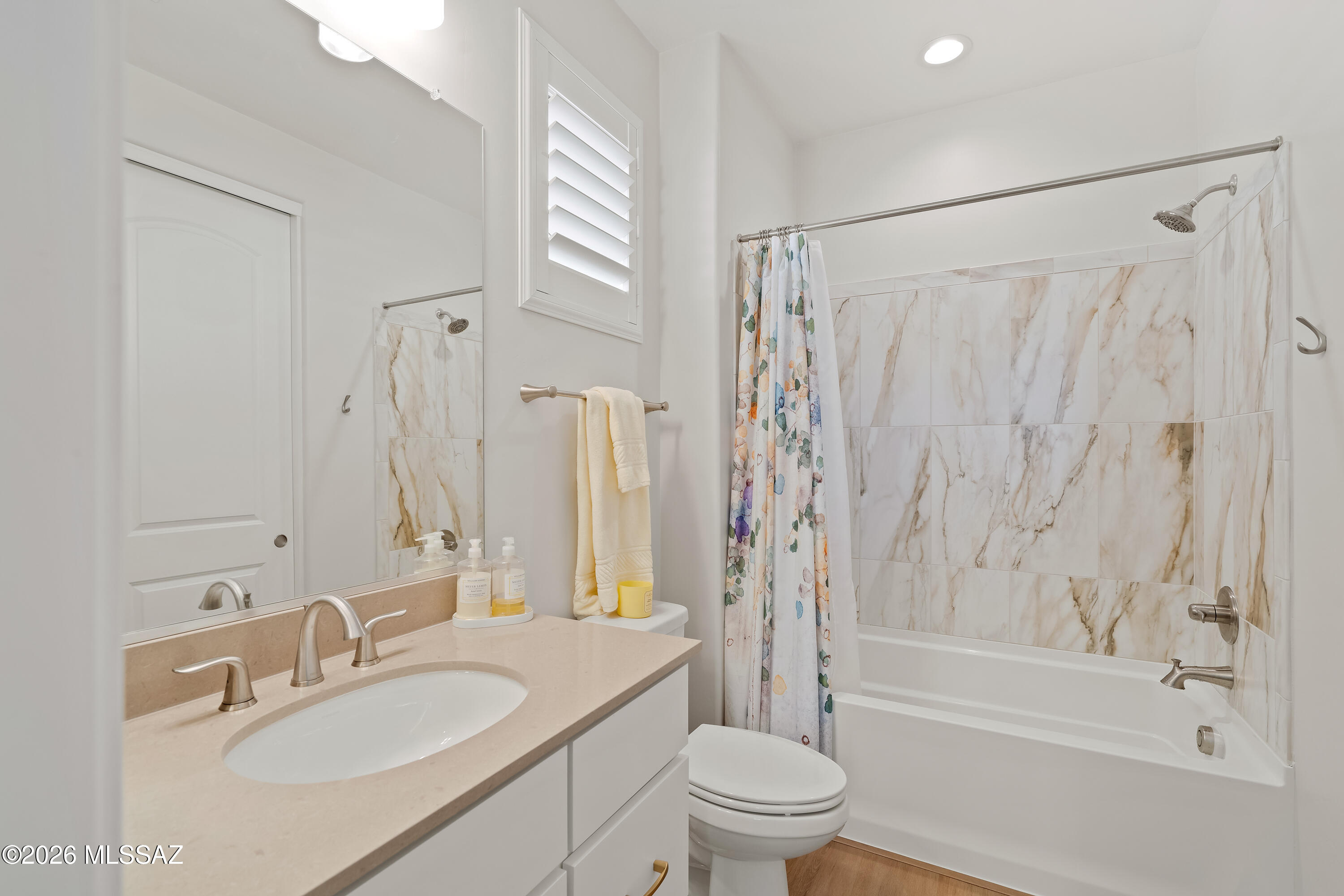 61504 E Travertine Street