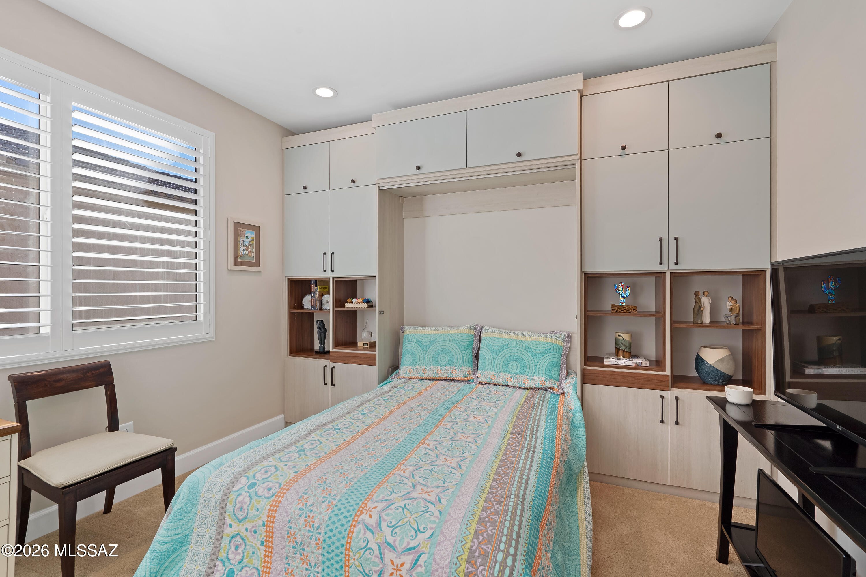 61504 E Travertine Street