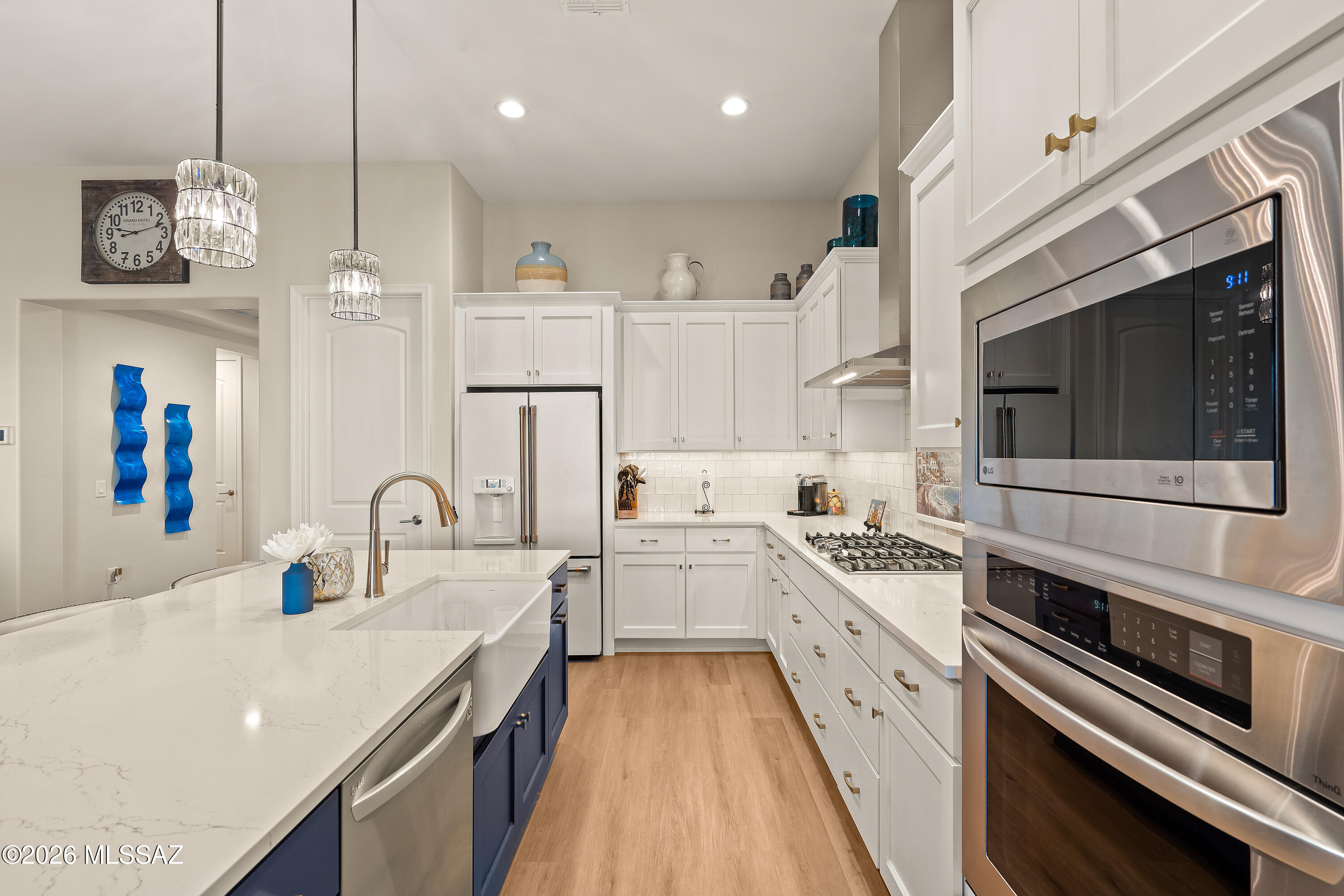 61504 E Travertine Street