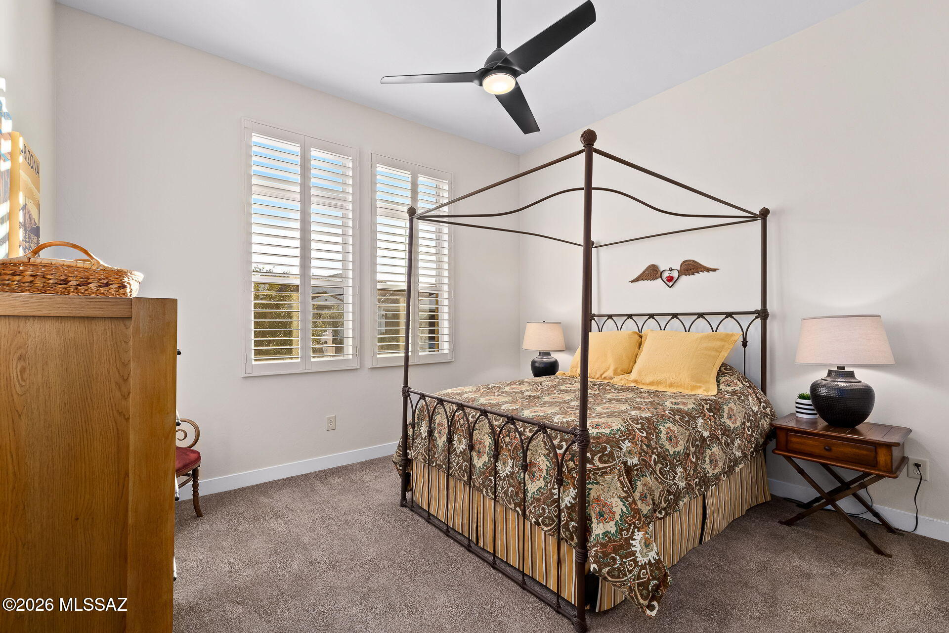 61868 E Travertine Street