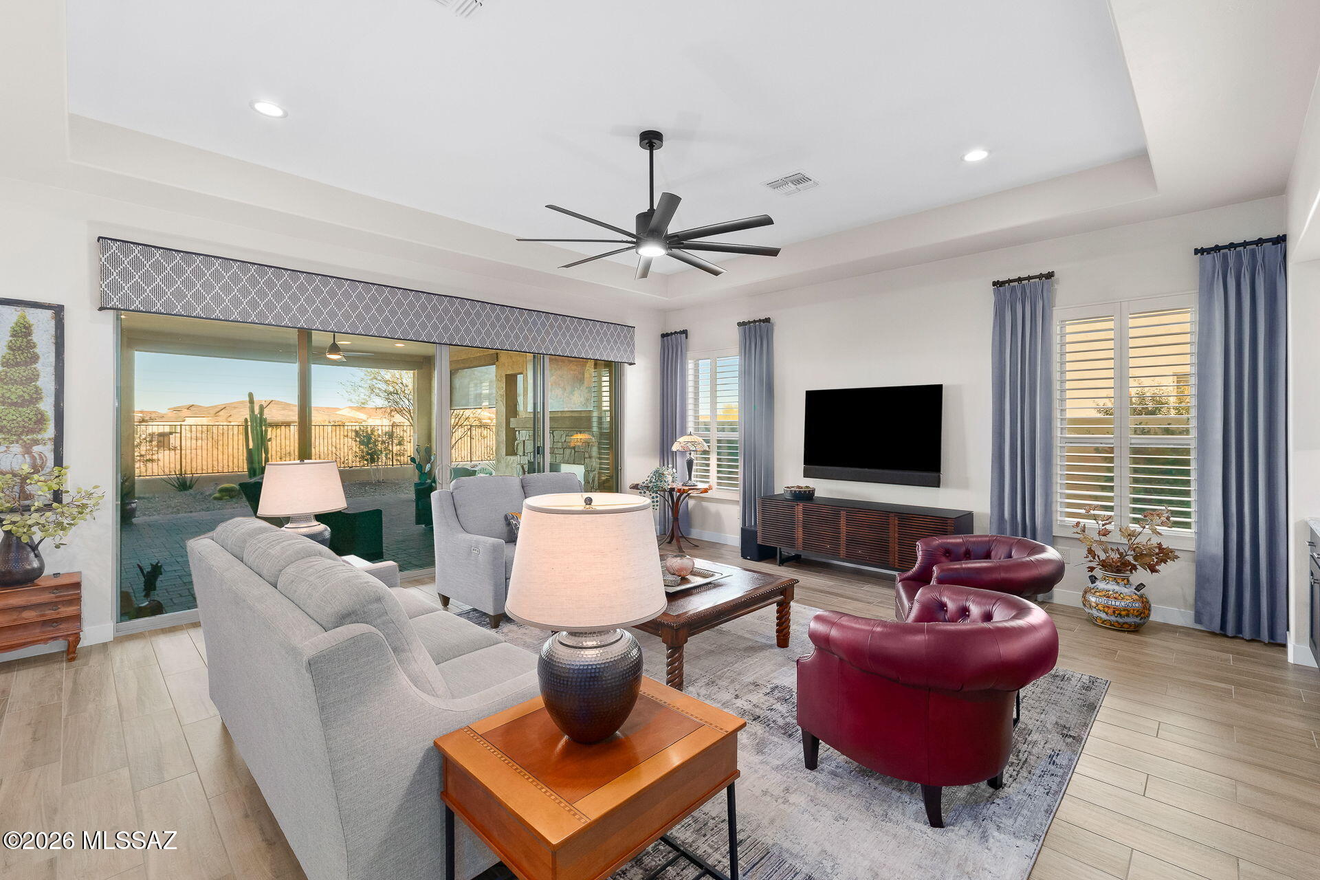 61868 E Travertine Street