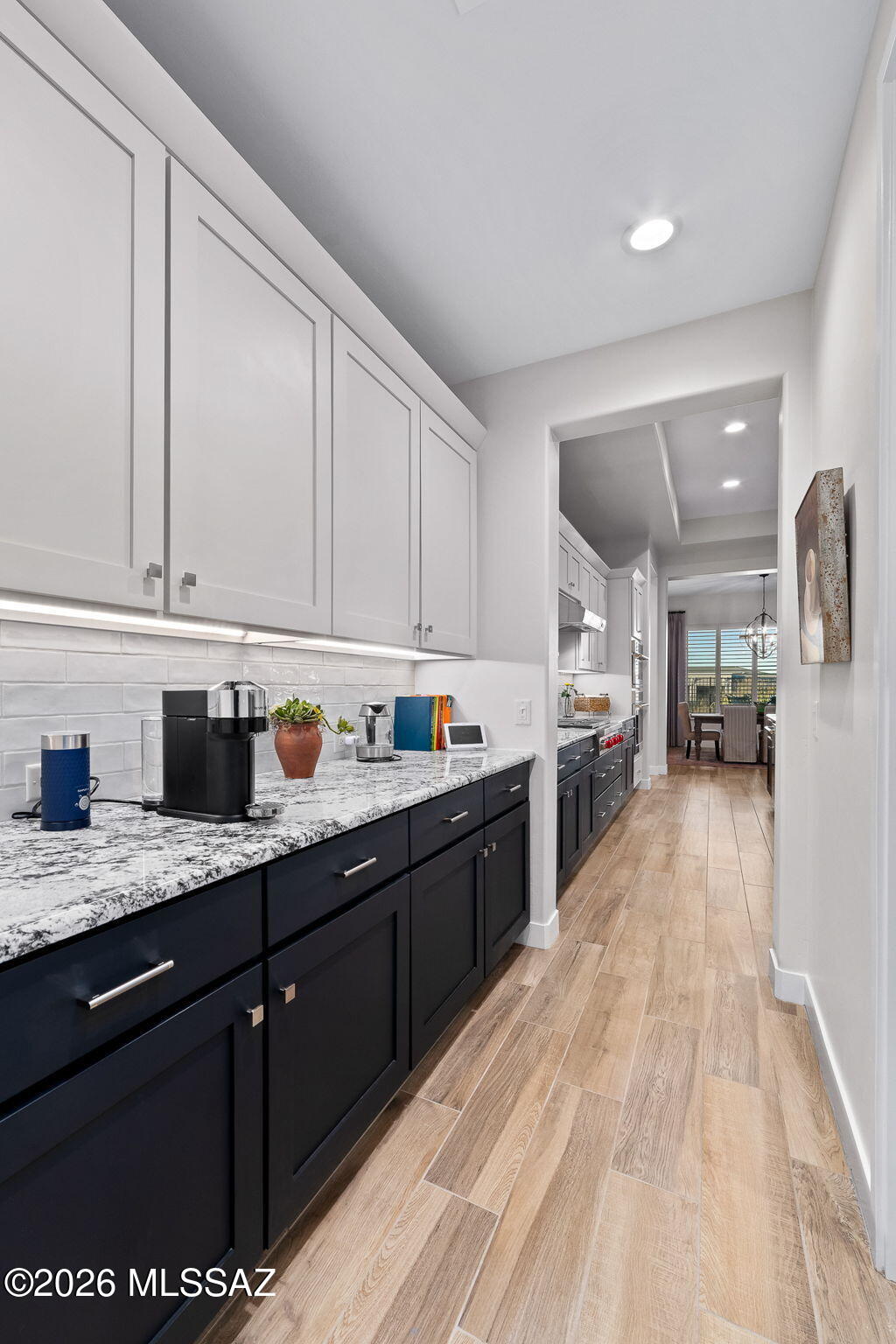 61868 E Travertine Street