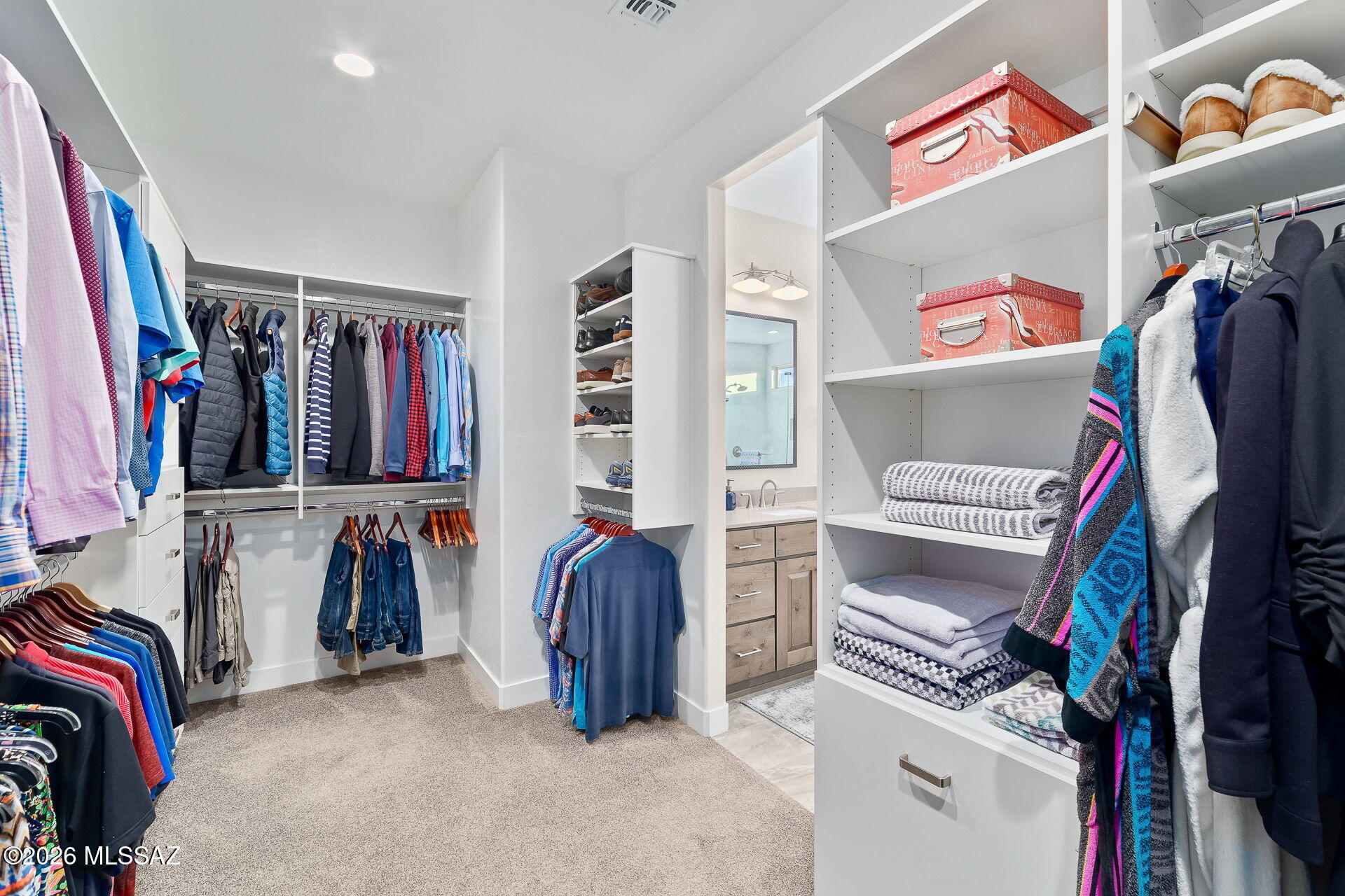 61868 E Travertine Street