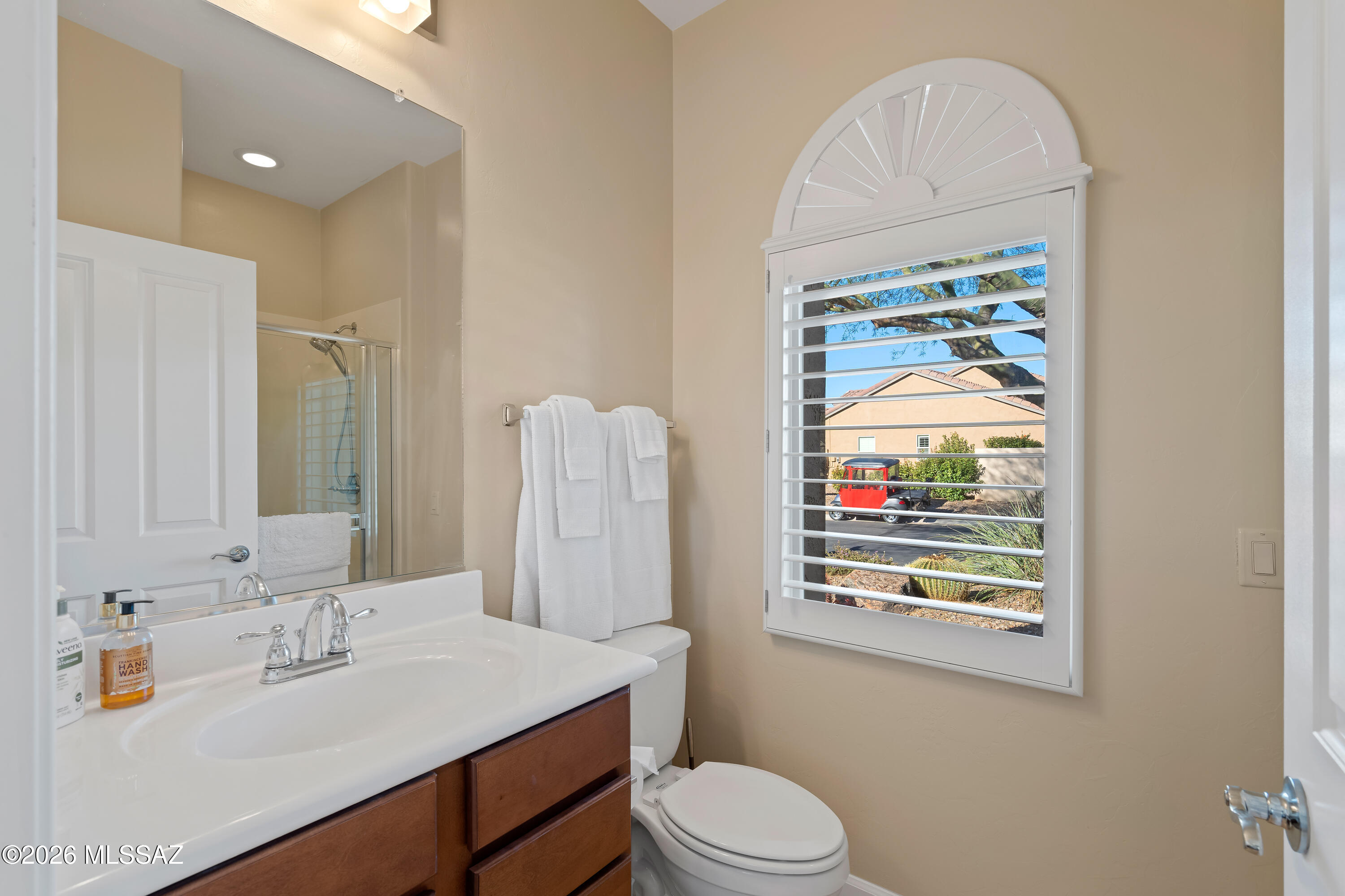 60023 E Ankole Drive