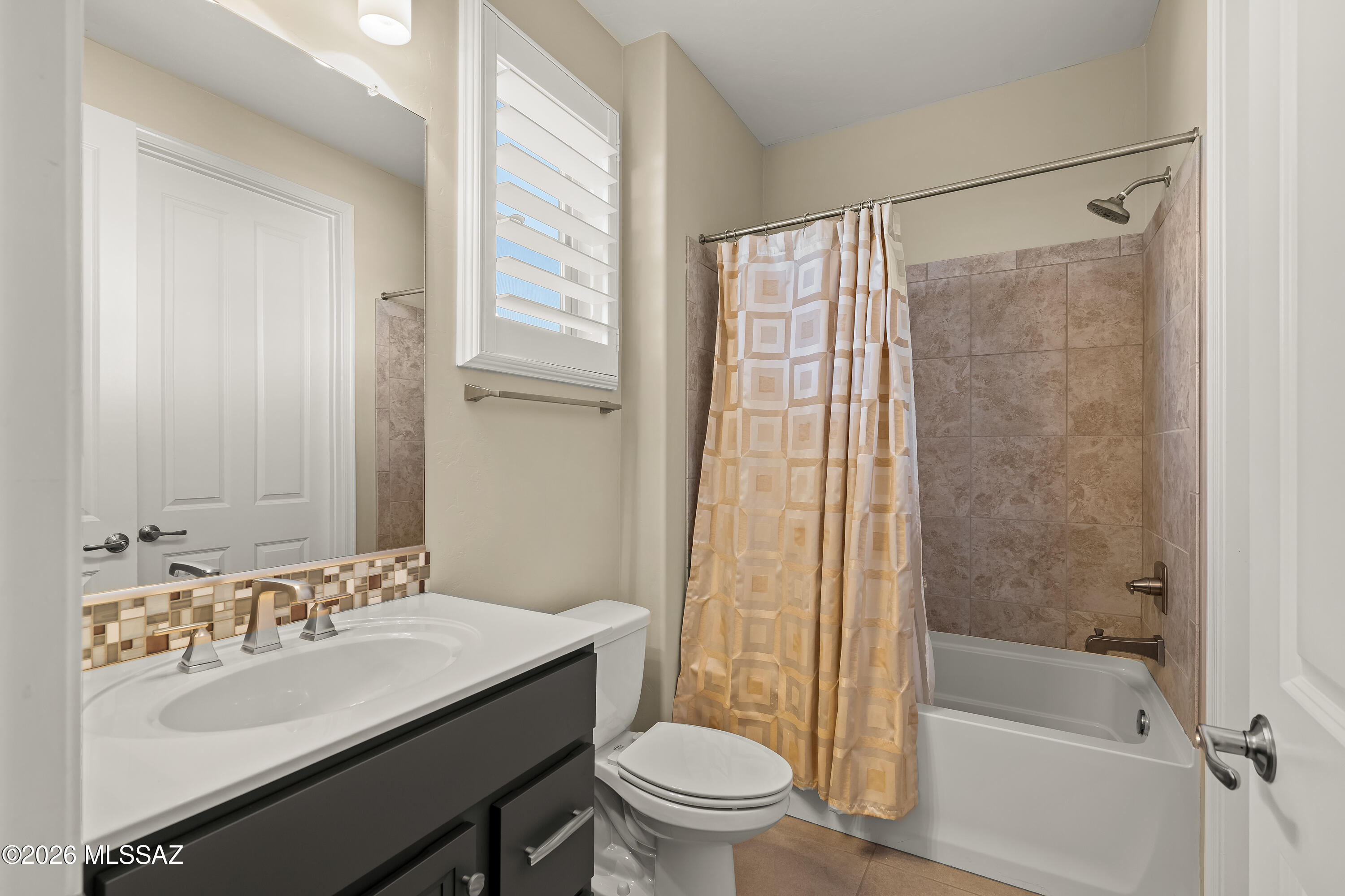 60944 E Angora Place