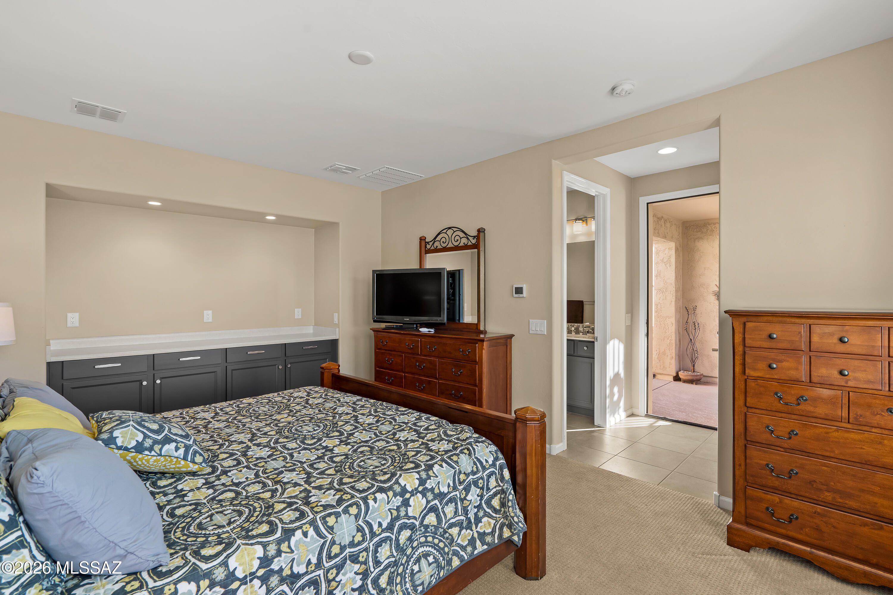 60944 E Angora Place